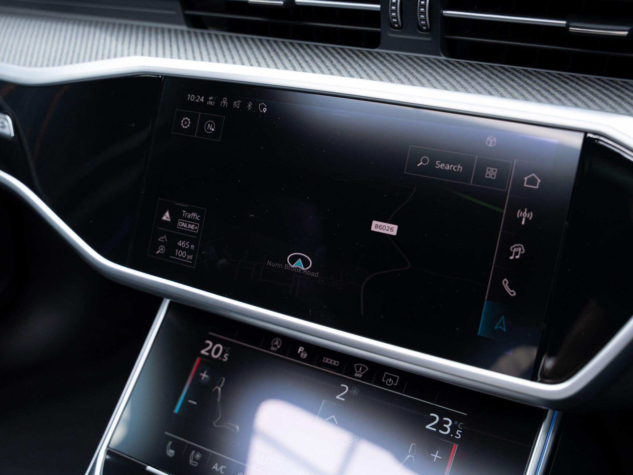 Audi RS6 view 16