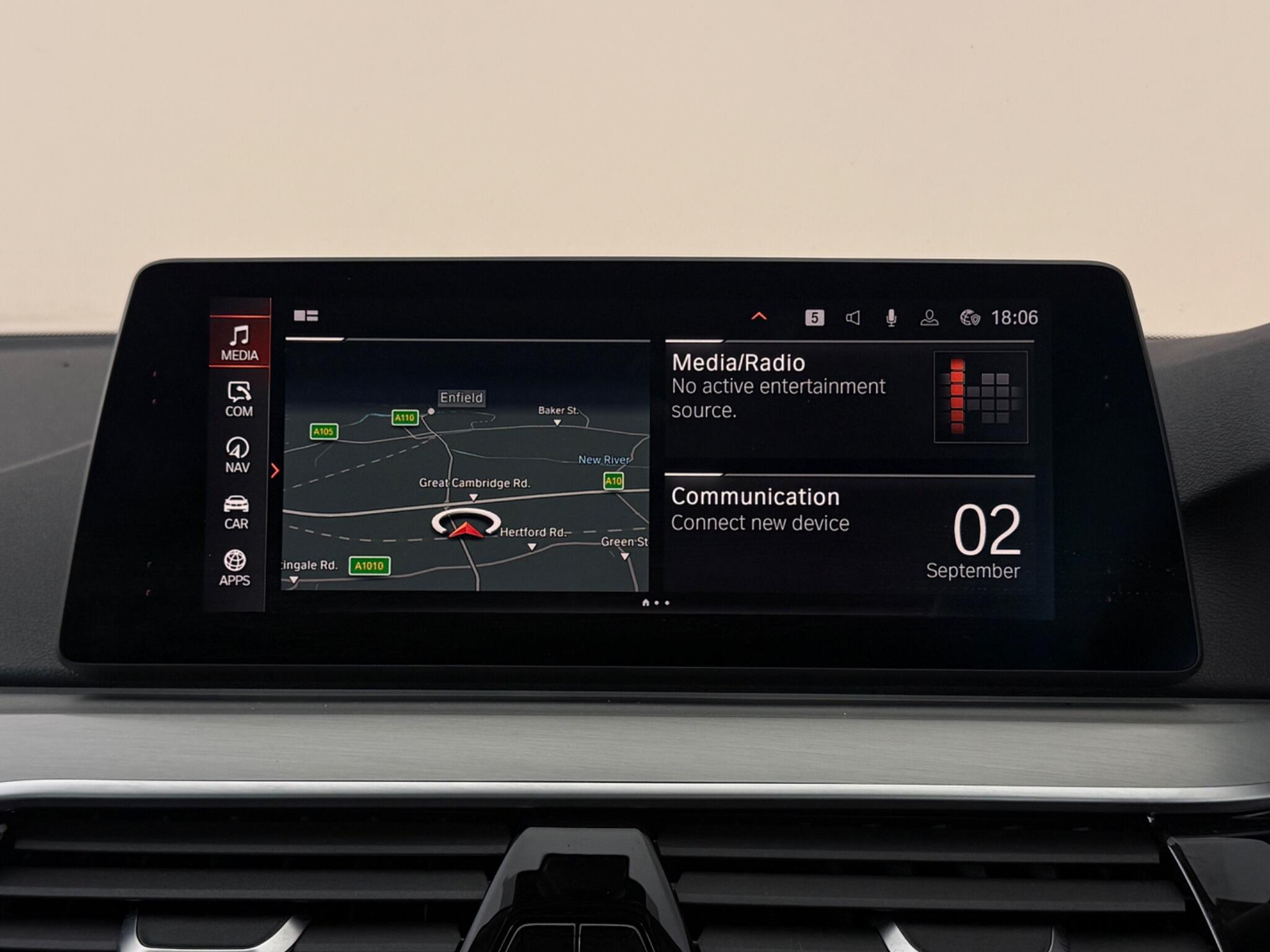 BMW 5 Series view 23