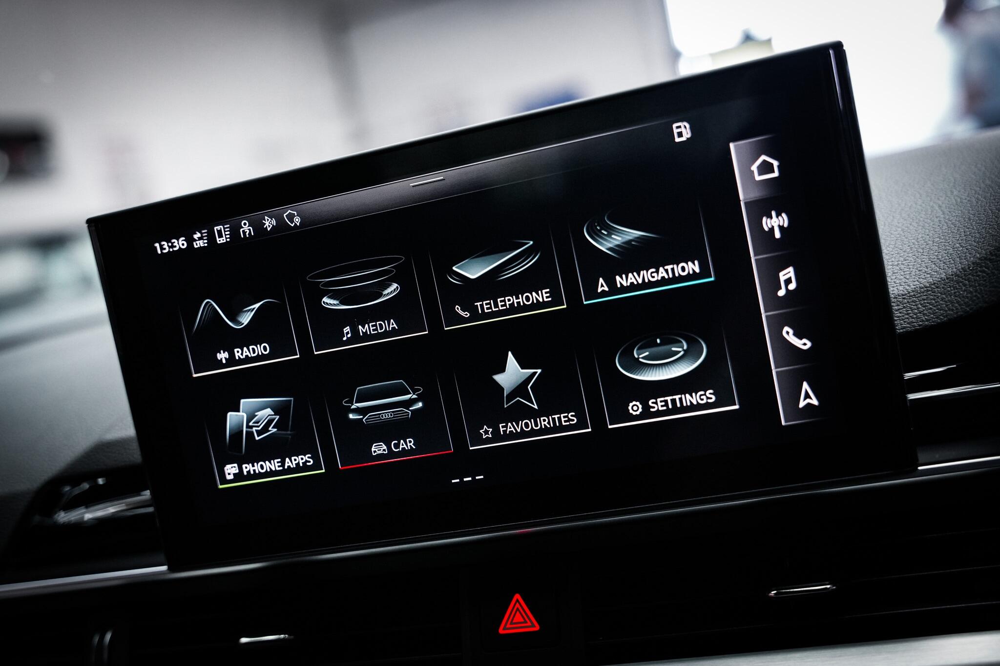 Audi A4 view 7