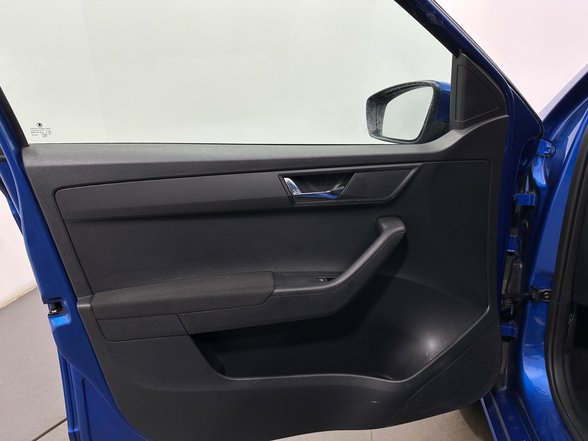 Skoda Fabia view 37