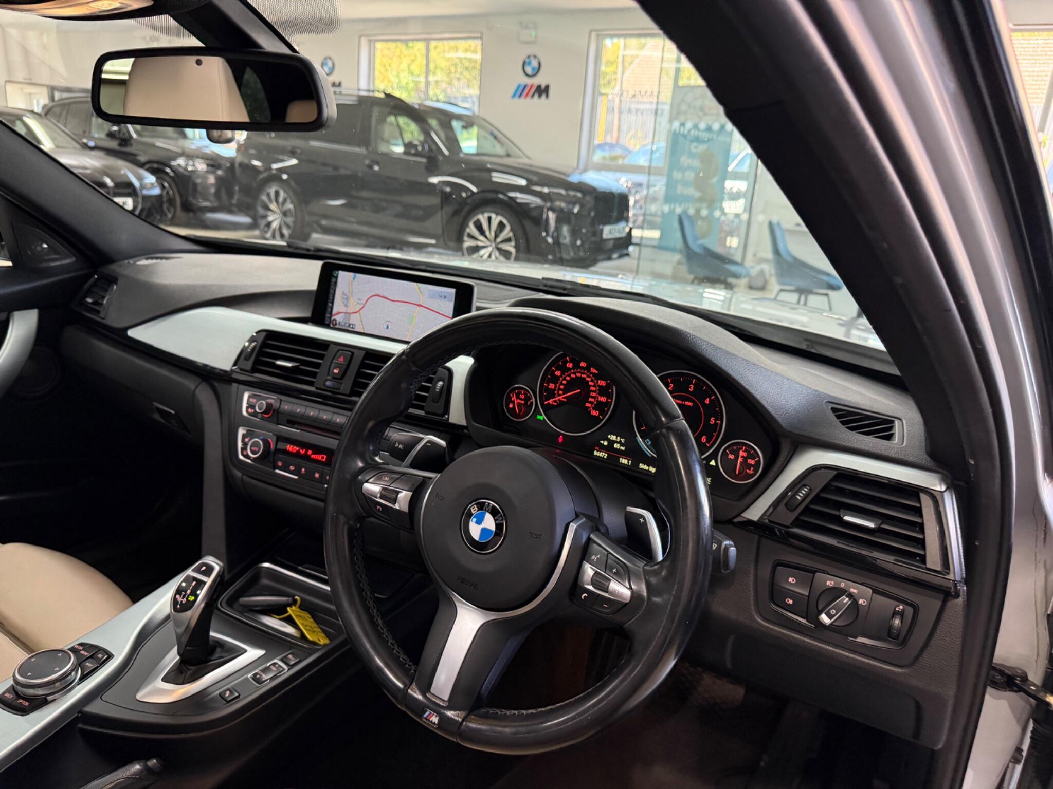 BMW 3 Series view 33
