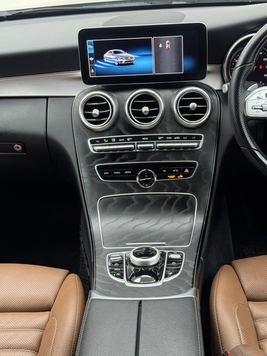Mercedes-Benz C-Class view 14