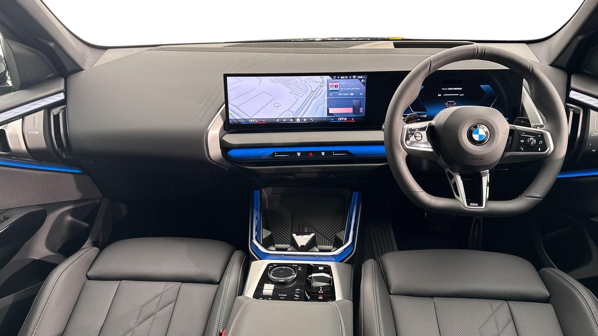BMW X3 view 4