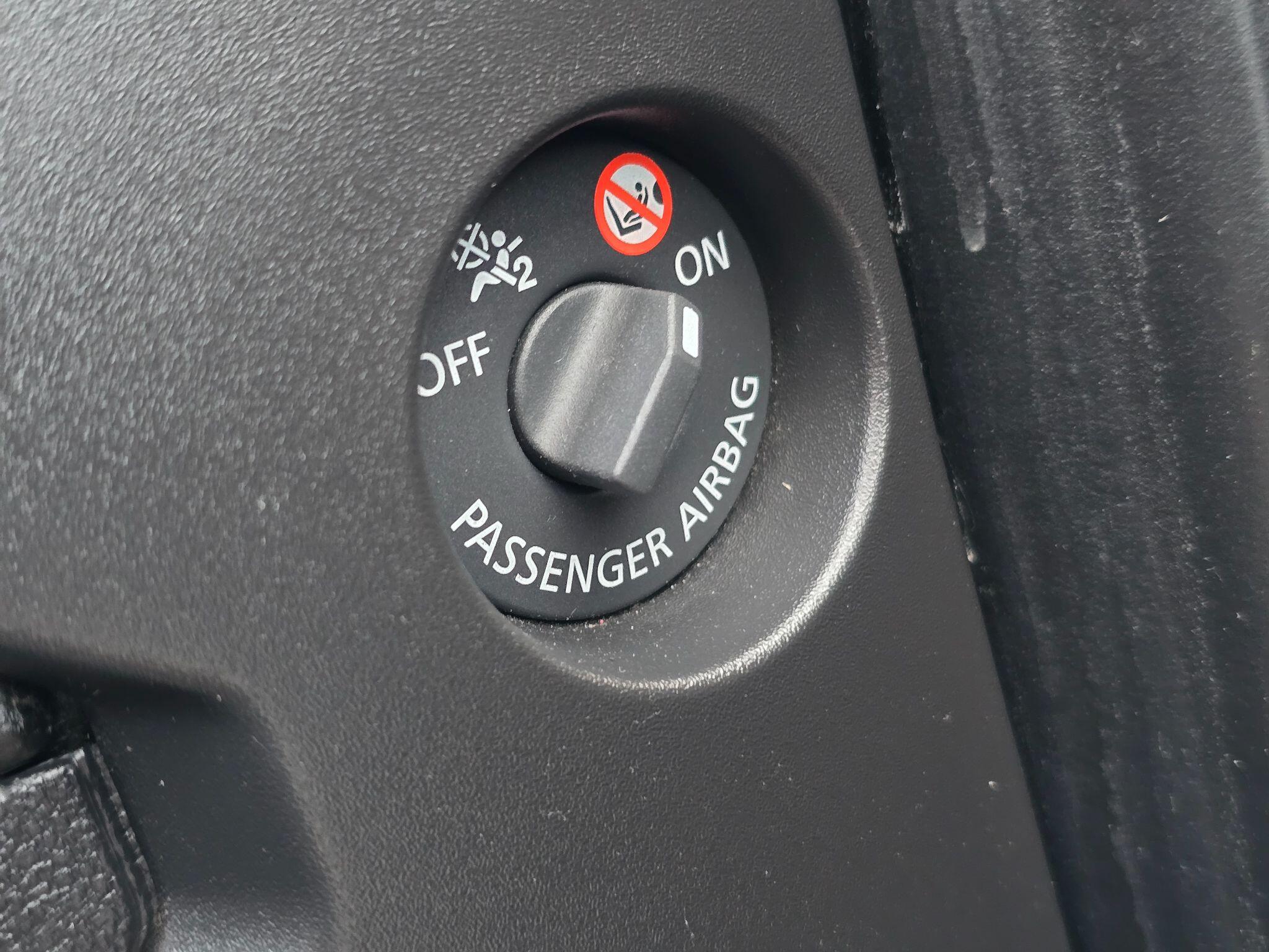 Renault Grand Scenic view 38