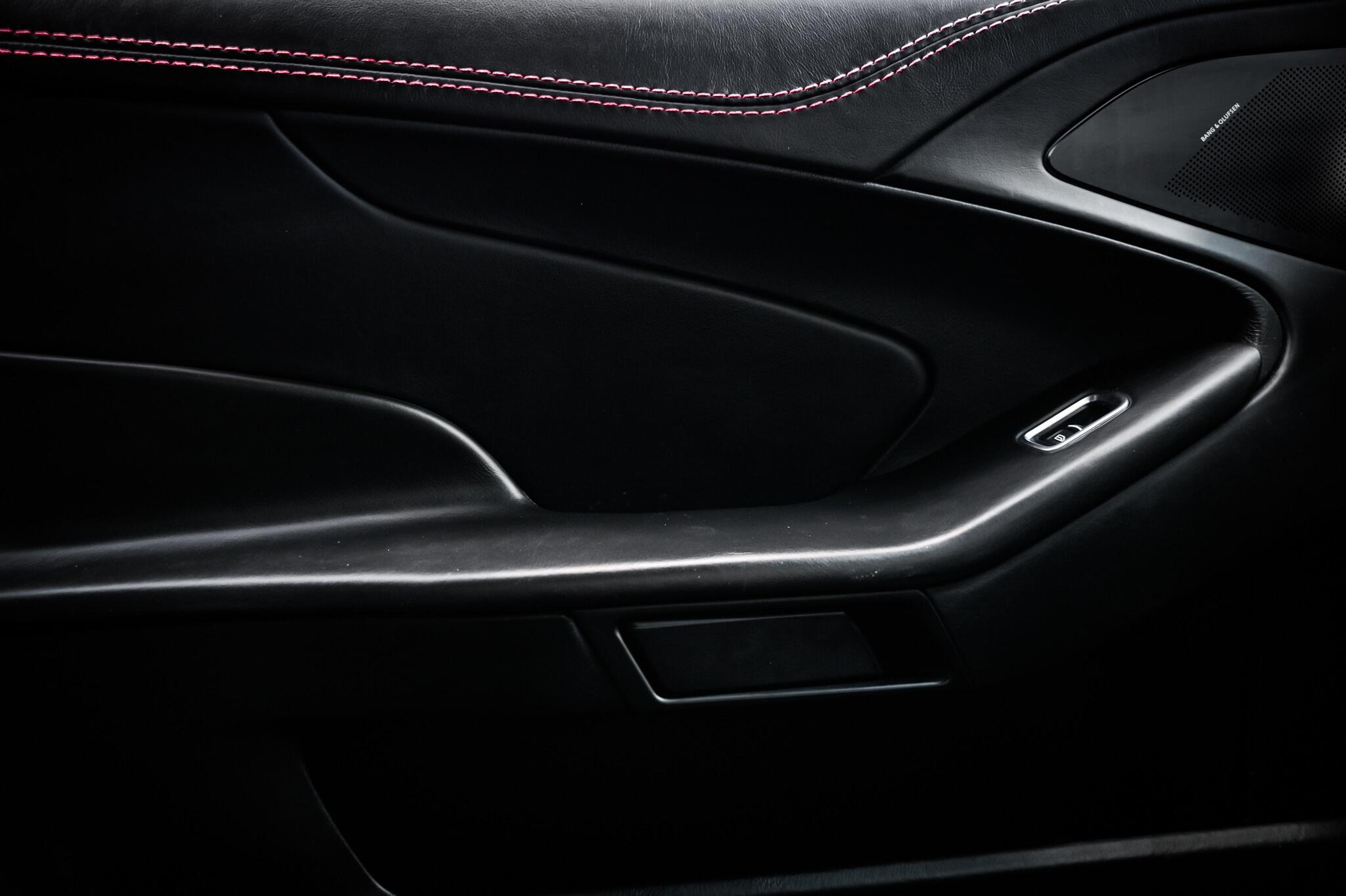 Aston Martin Vanquish view 52