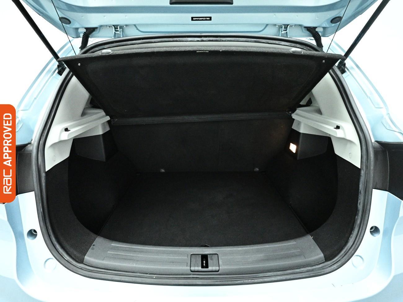 MG ZS view 14
