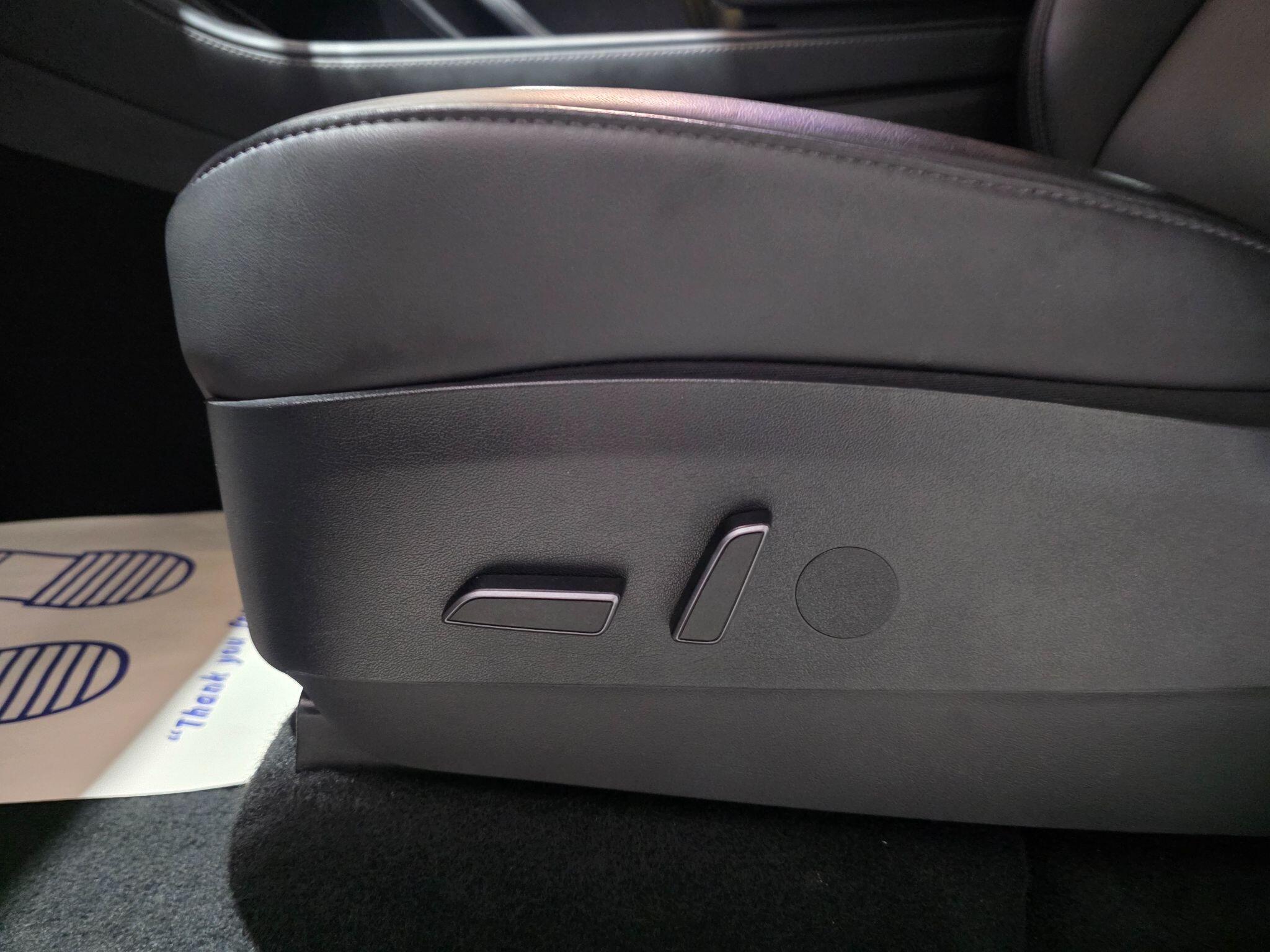 Tesla Model Y view 28