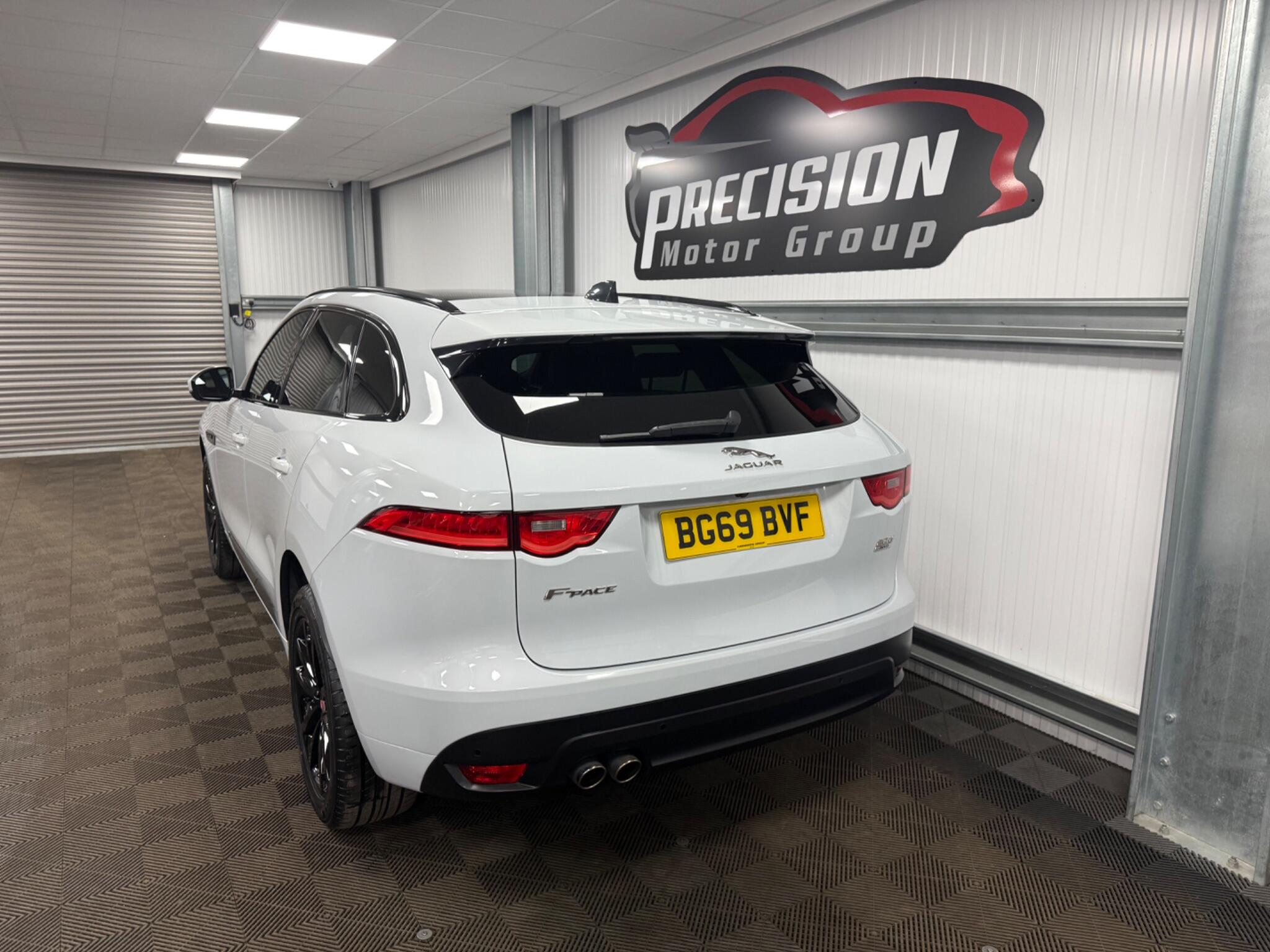 Jaguar F-Pace view 13