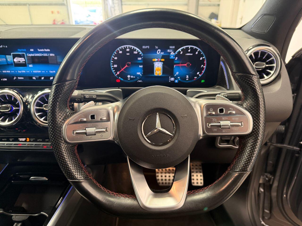 Mercedes-Benz GLB view 8
