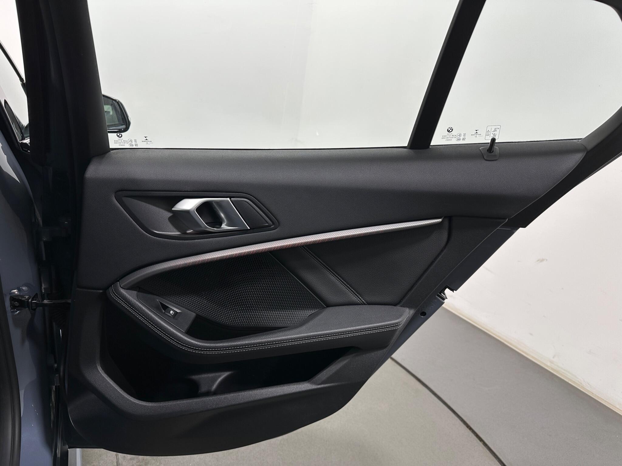 BMW 1 Series view 43