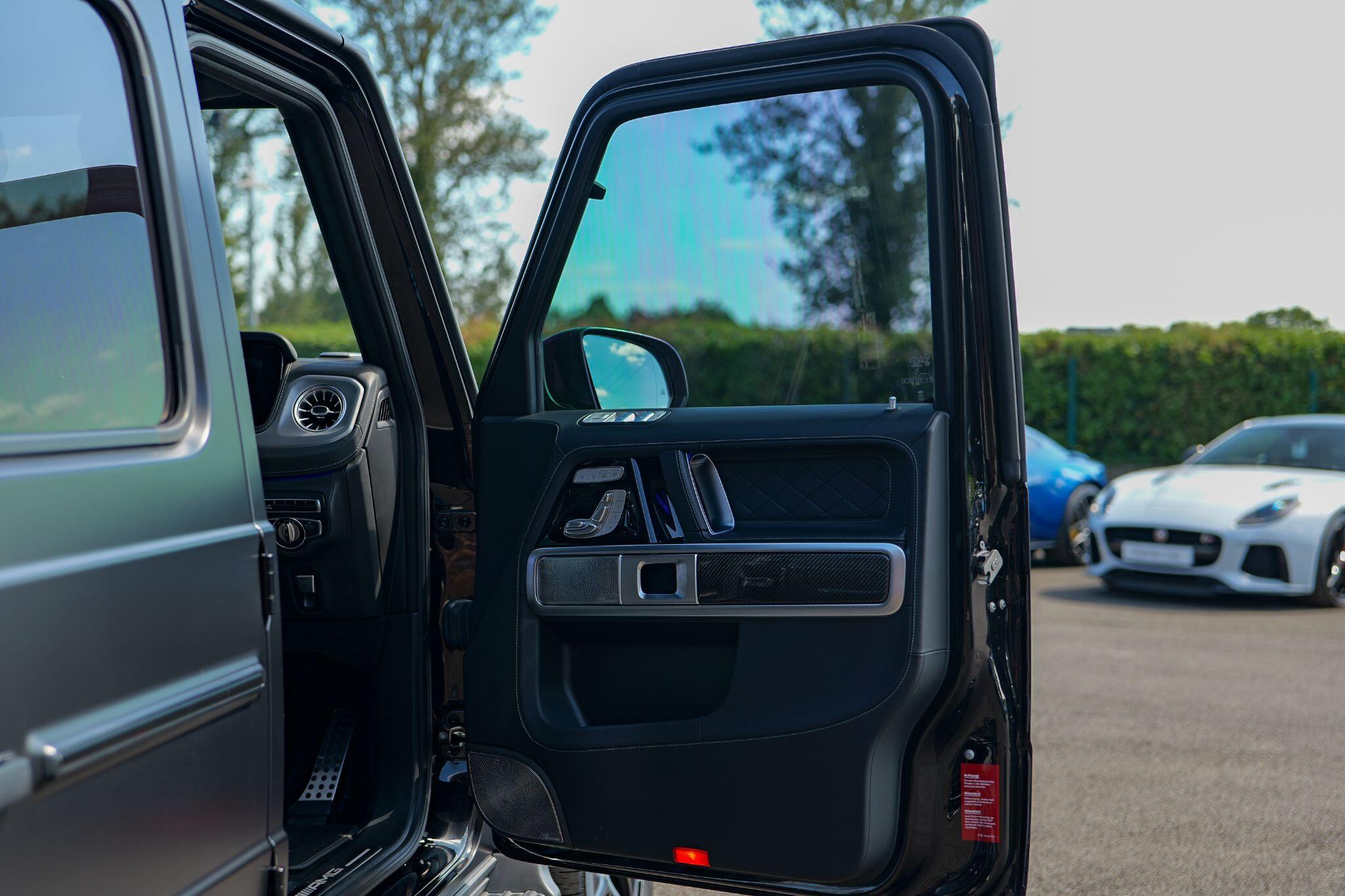 Mercedes-Benz G Class view 27