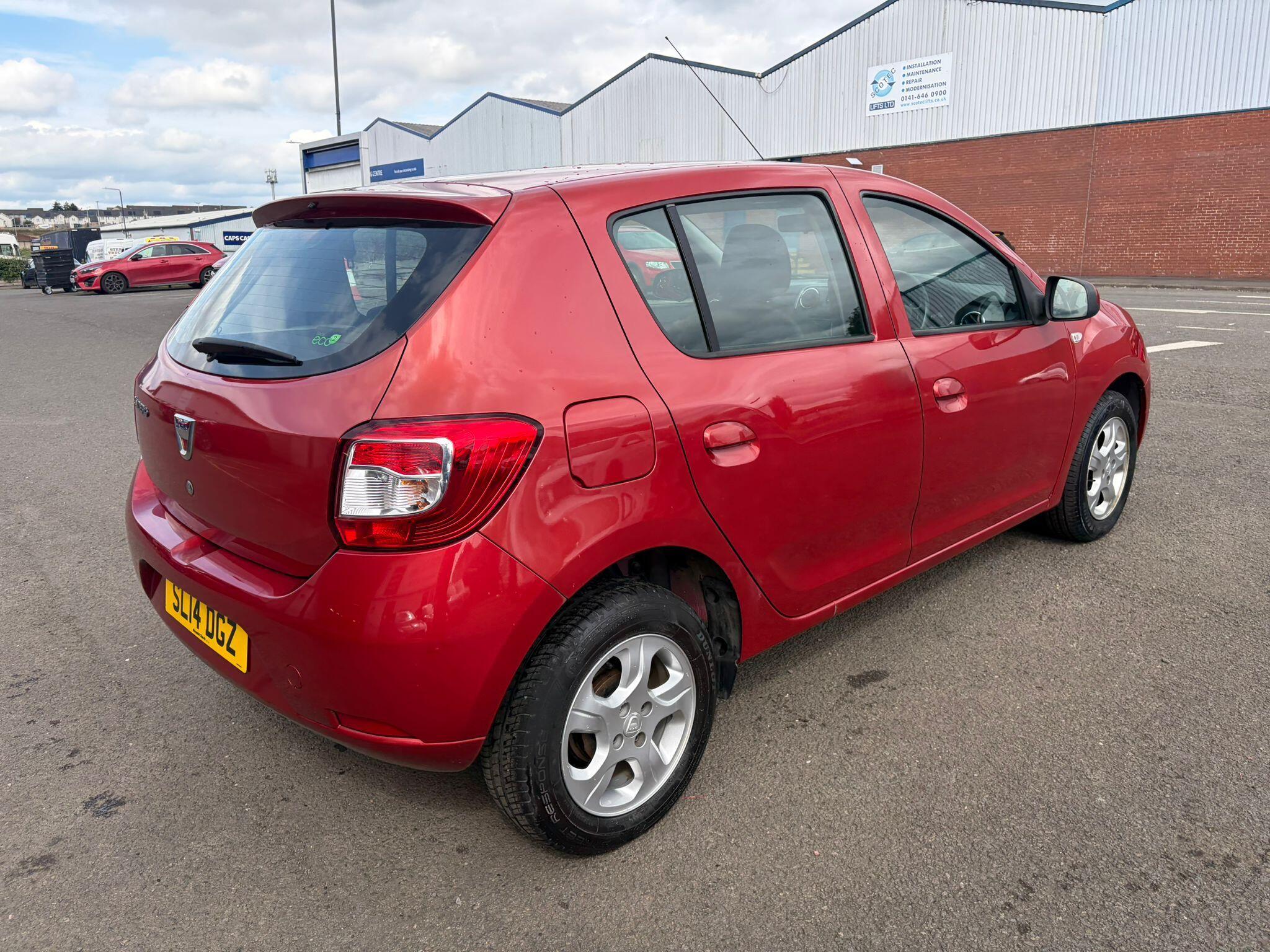 Dacia Sandero view 7
