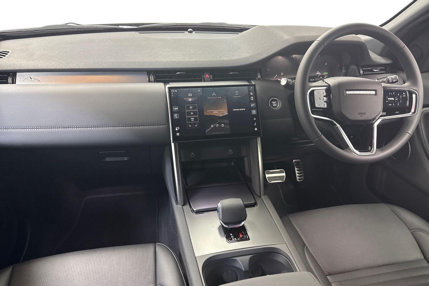 Land Rover Discovery Sport view 8