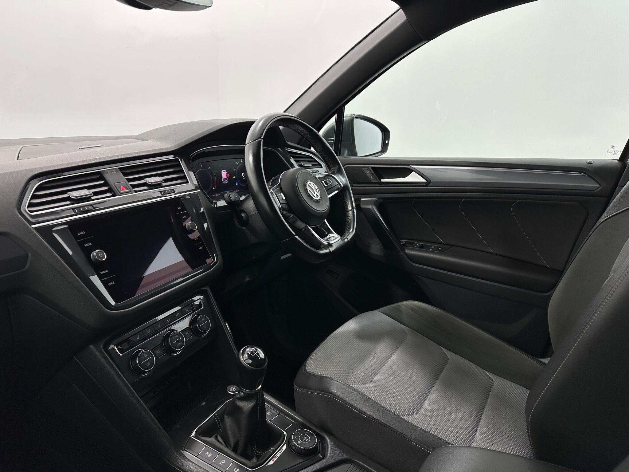 Volkswagen Tiguan view 33