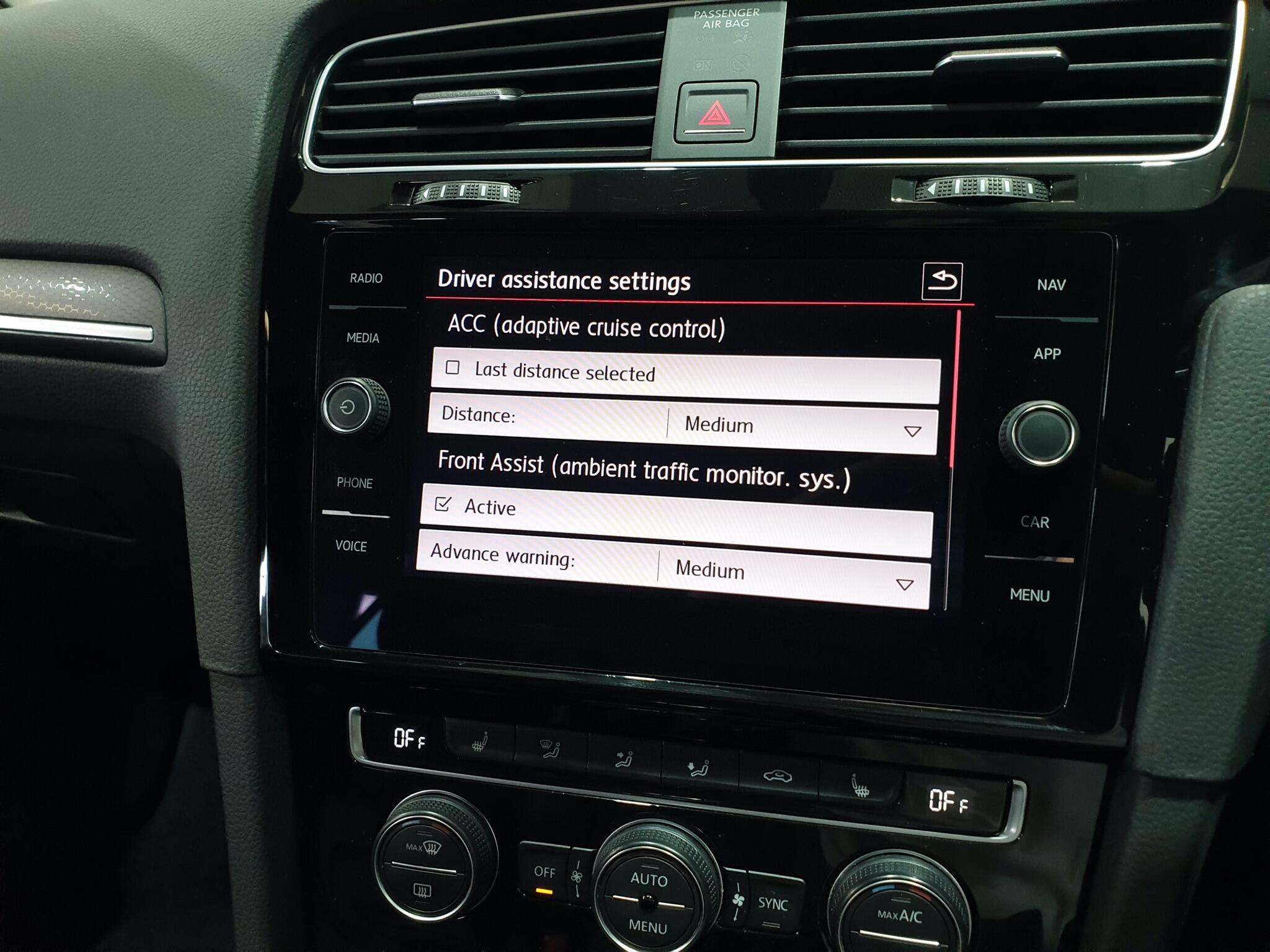 Volkswagen Golf view 68