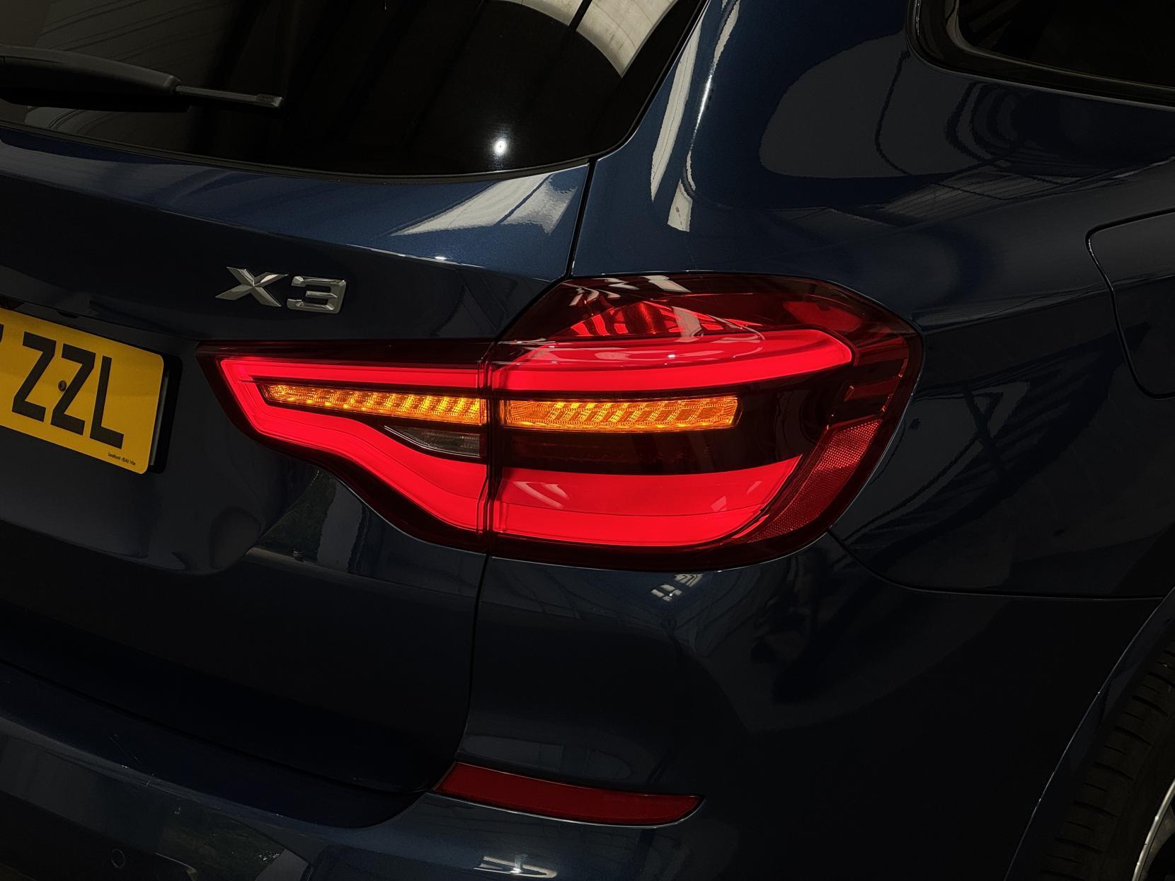 BMW X3 view 15