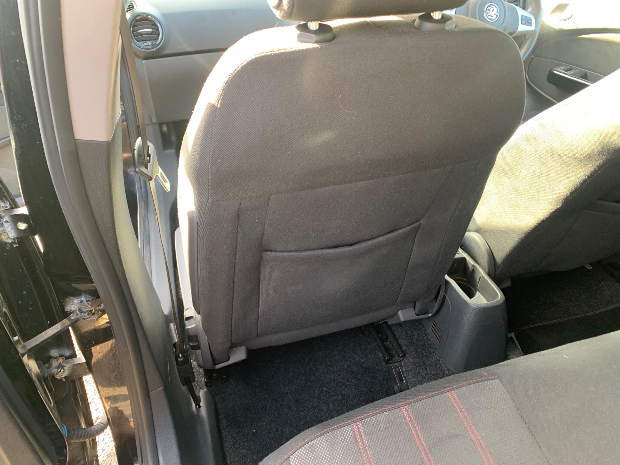 2009 Vauxhall Corsa image 26