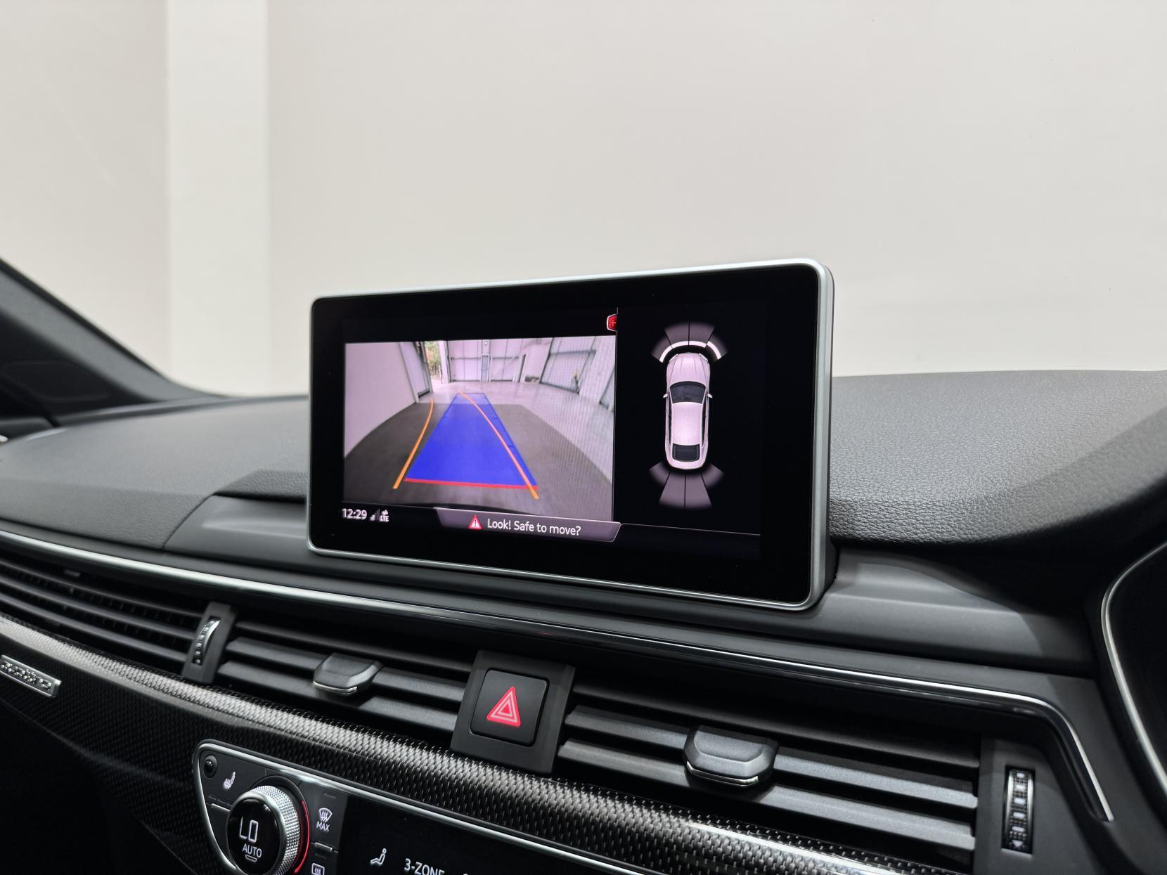Audi S5 view 25