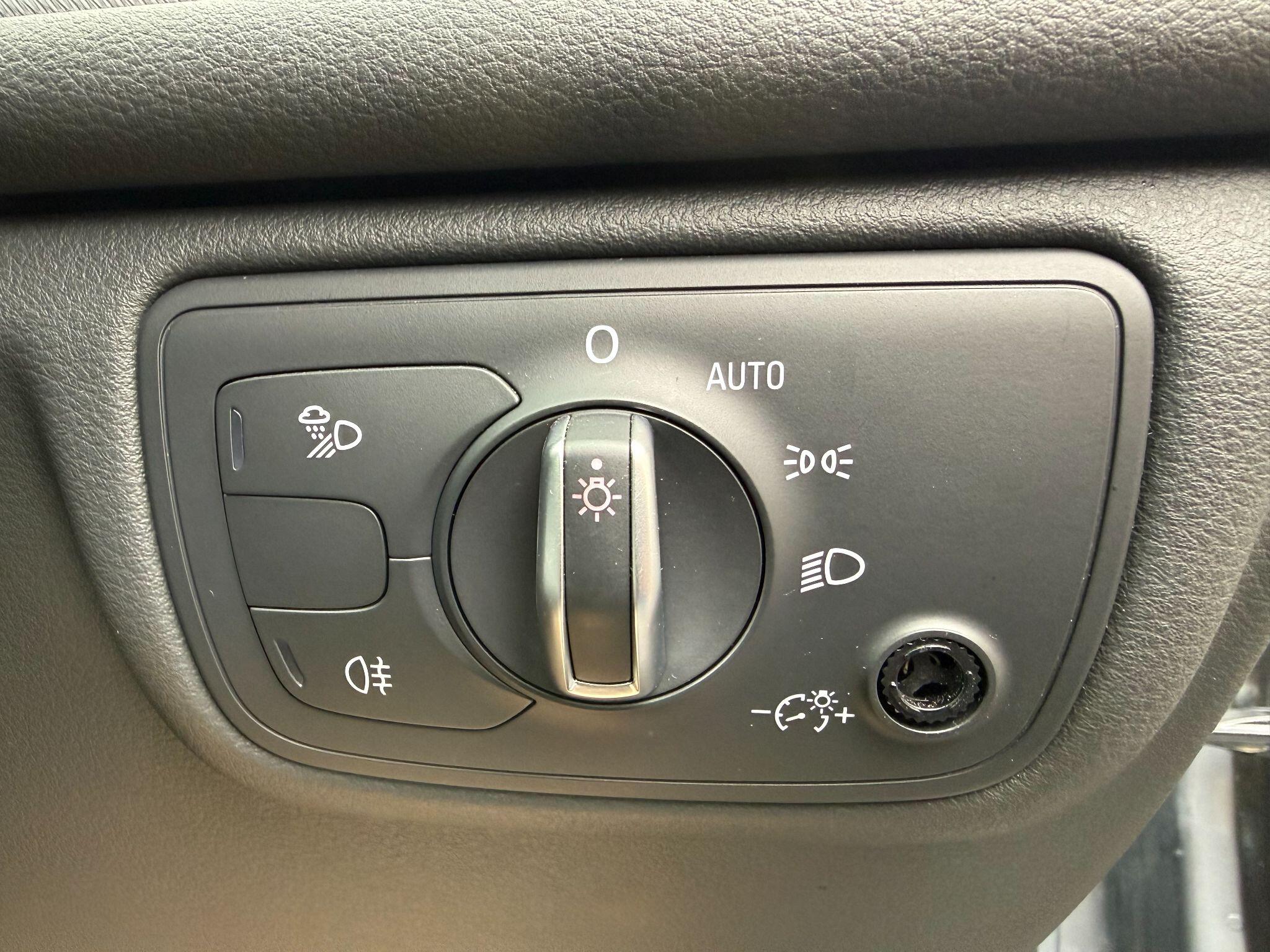 Audi A6 view 34