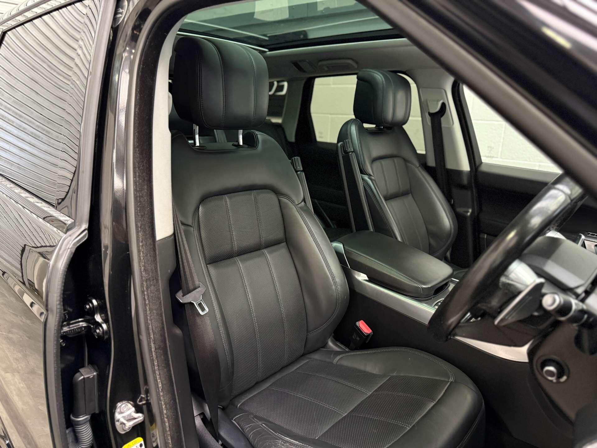 Land Rover Range Rover Sport view 14