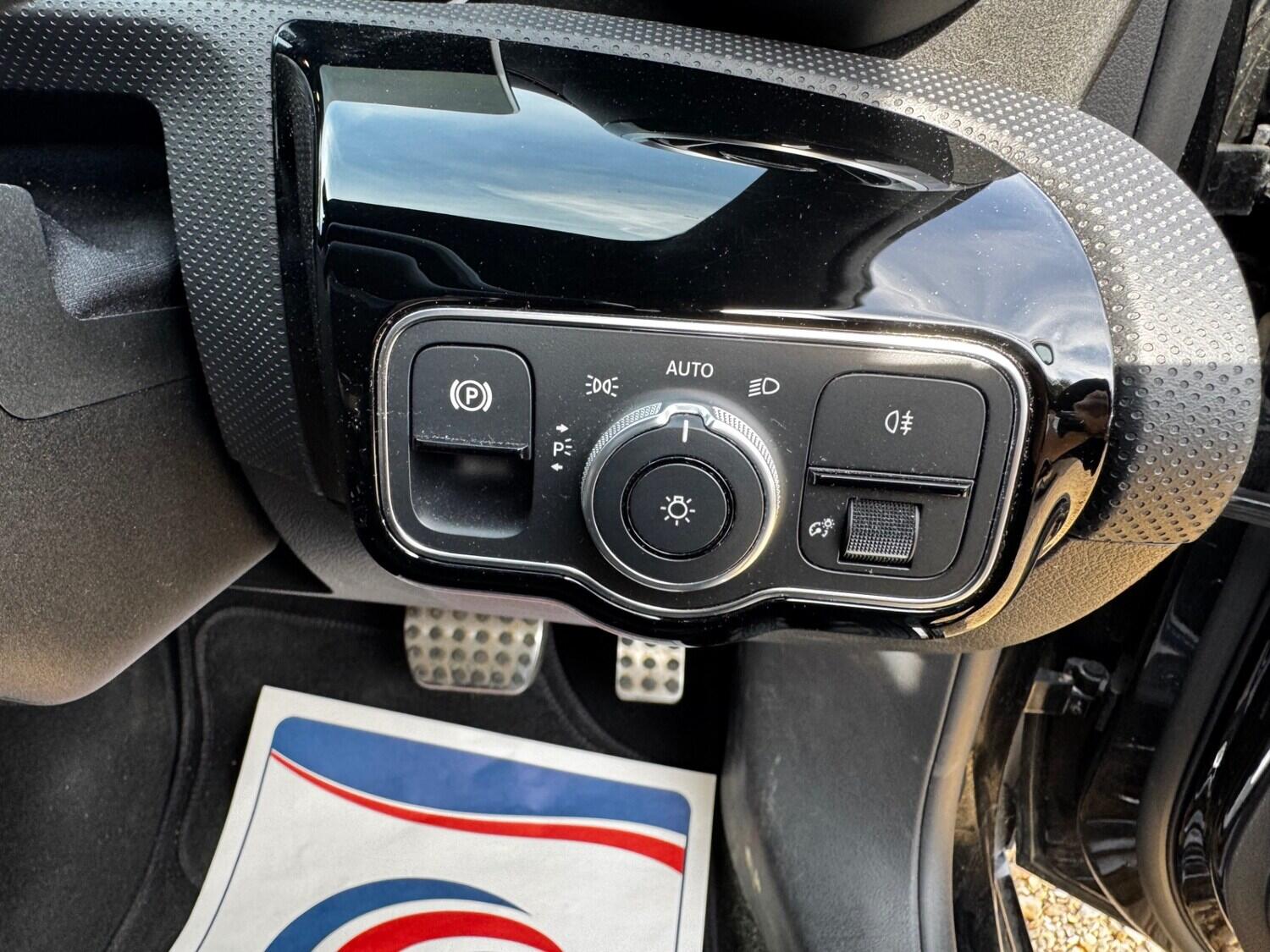 Mercedes-Benz A-Class view 14