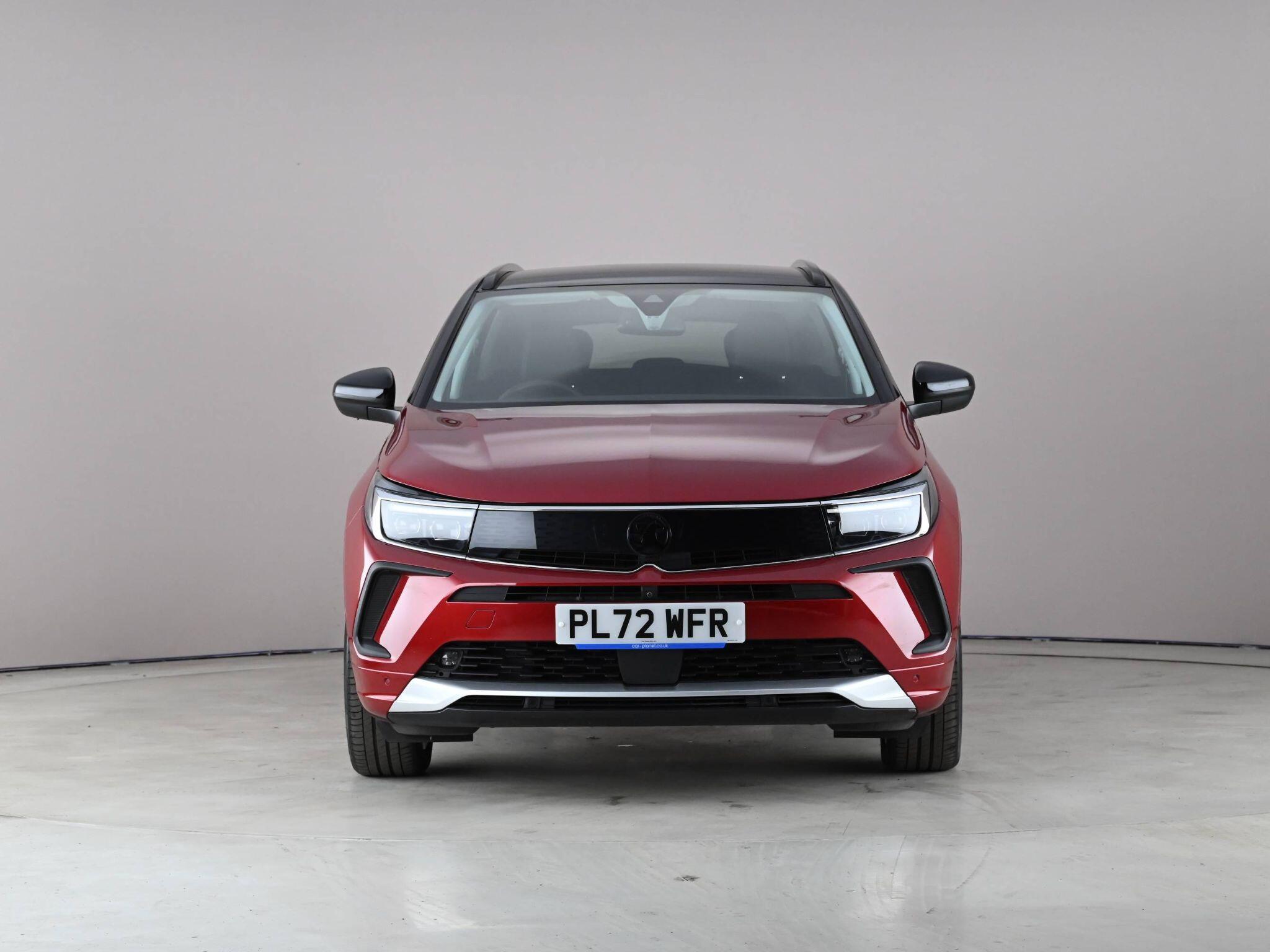 Vauxhall Grandland view 5
