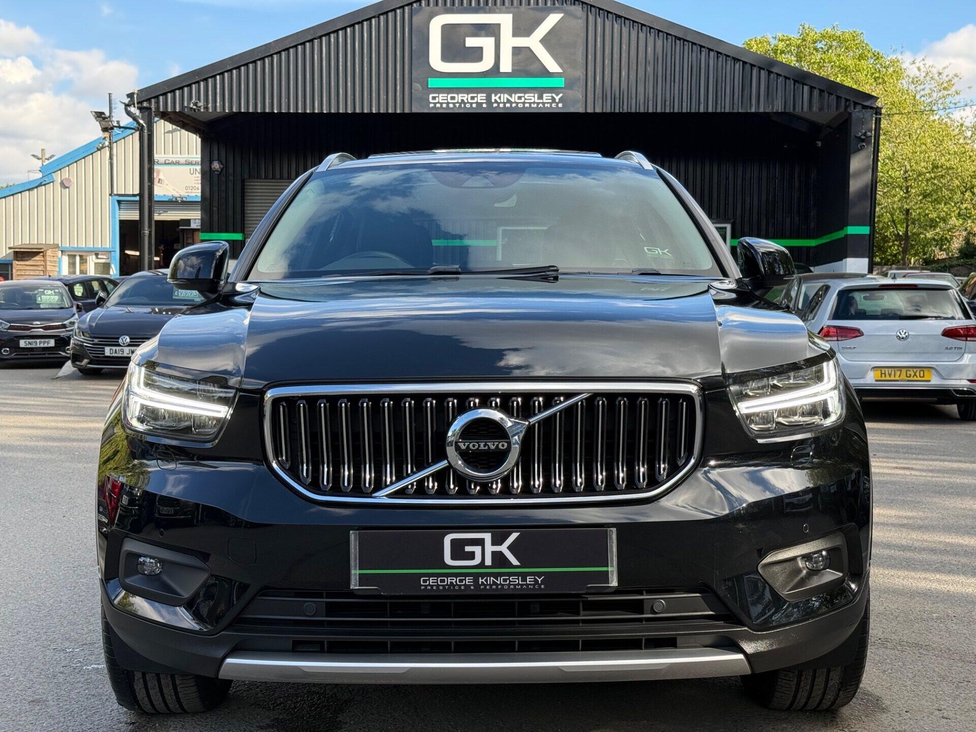 Volvo XC40 view 14