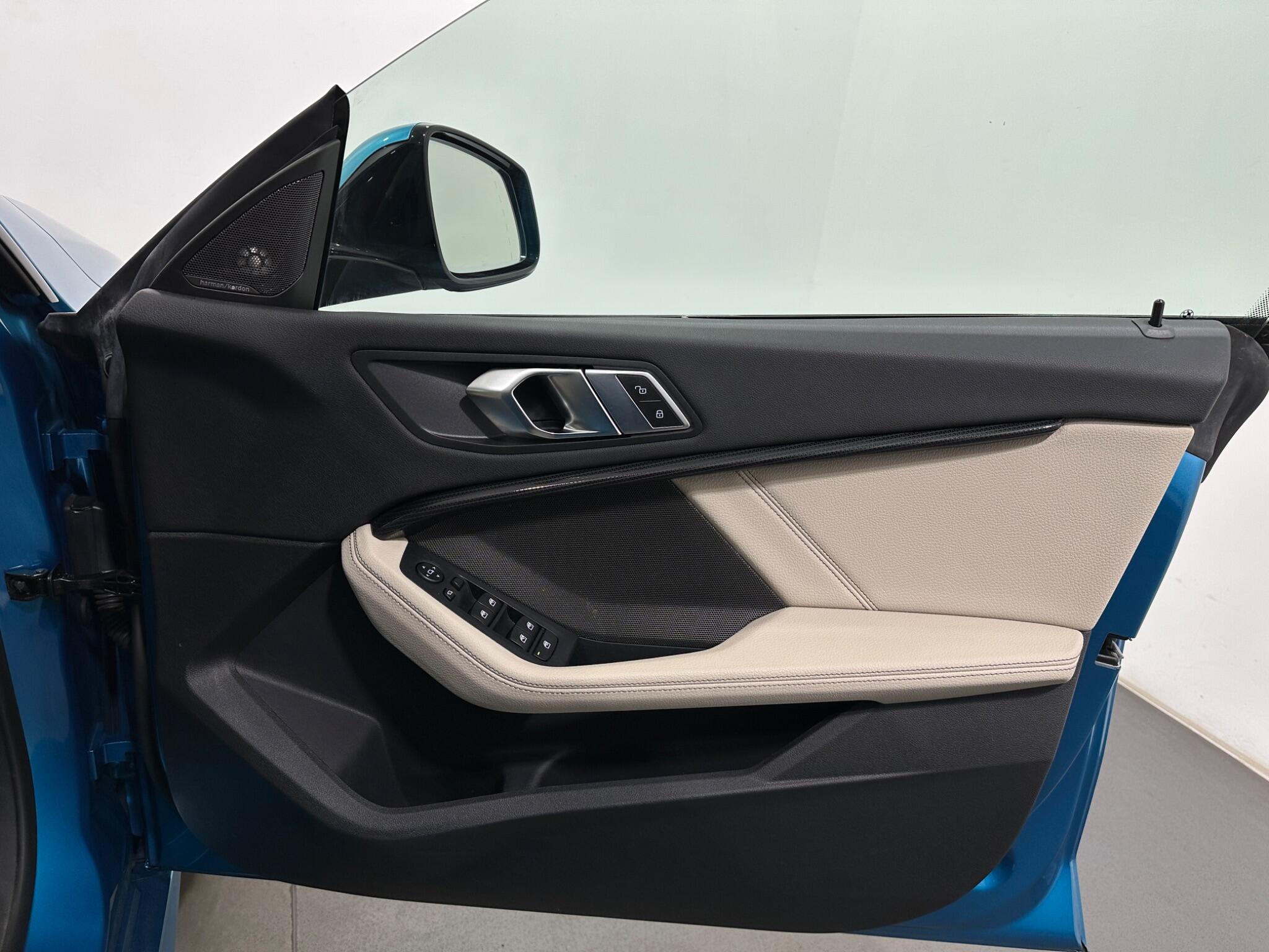BMW 2 Series view 35