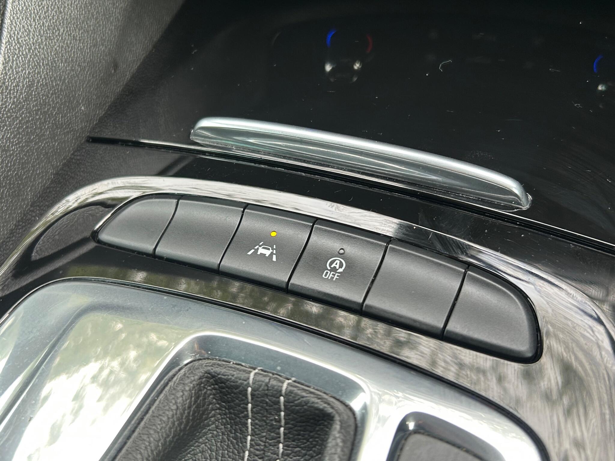 Vauxhall Insignia view 30