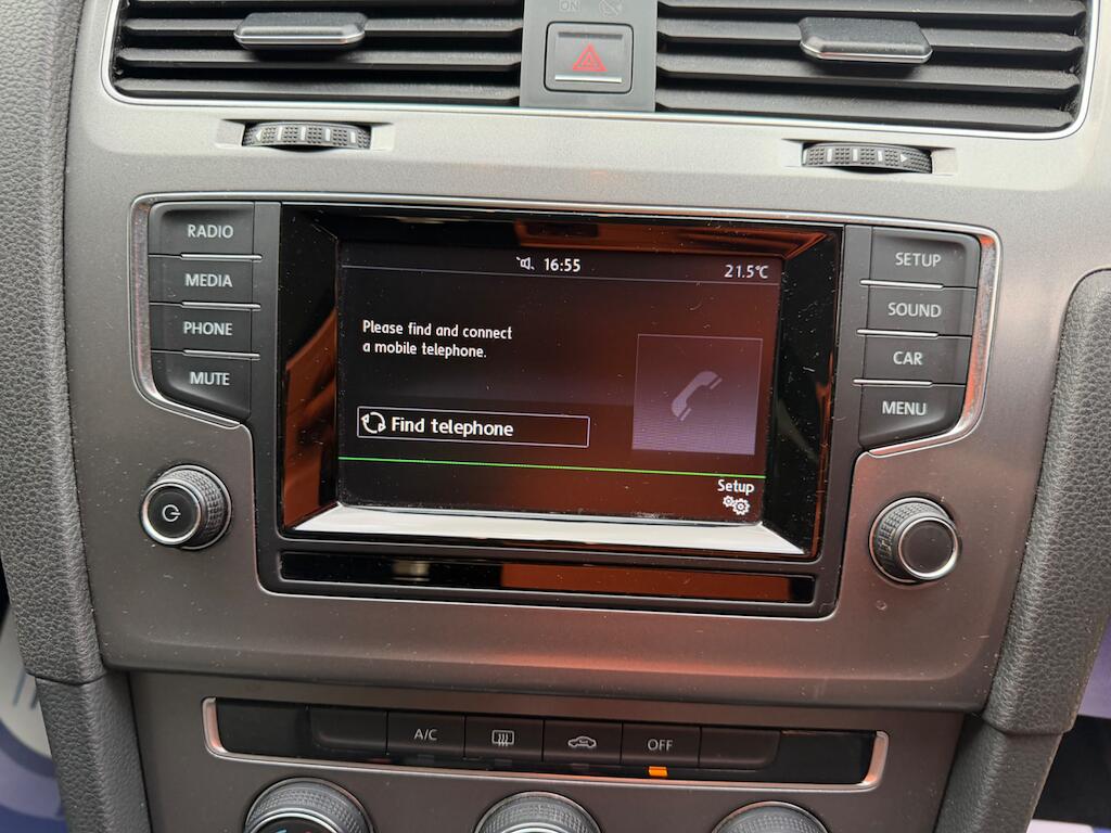 Volkswagen Golf view 18