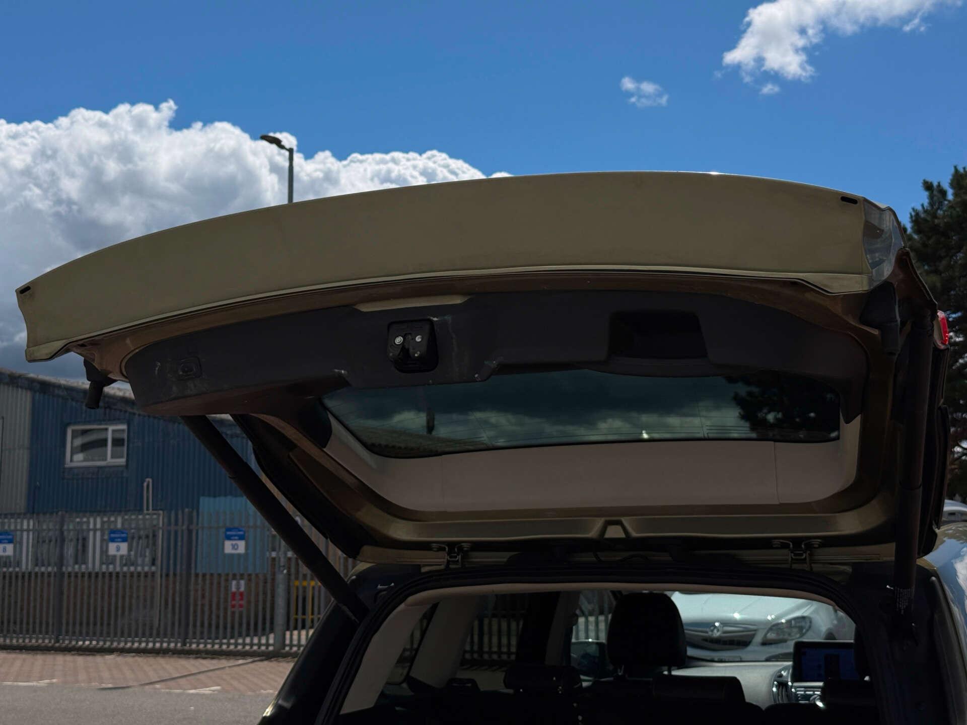 Ford Kuga view 31
