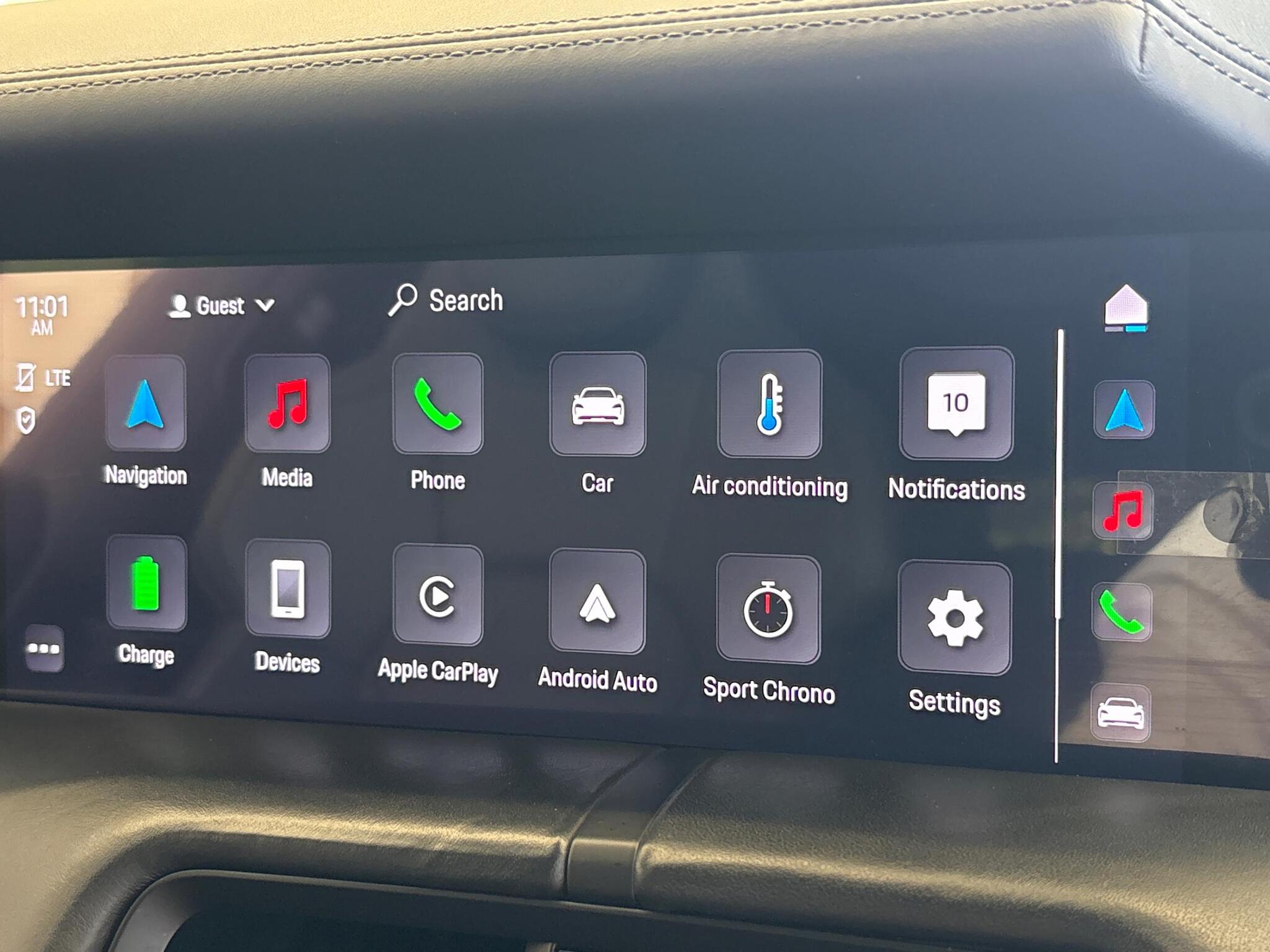 Porsche Taycan view 31