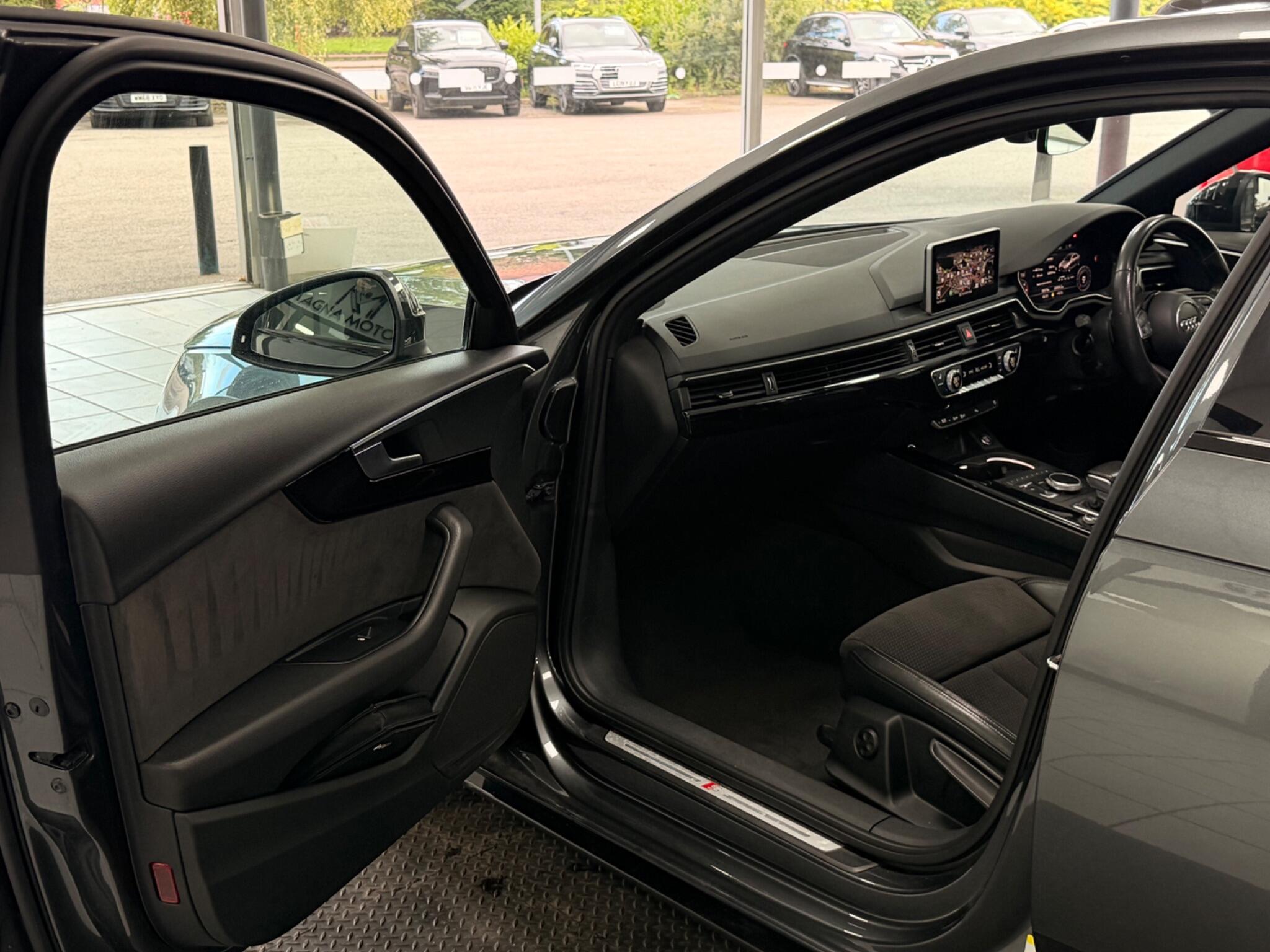 Audi A4 view 30