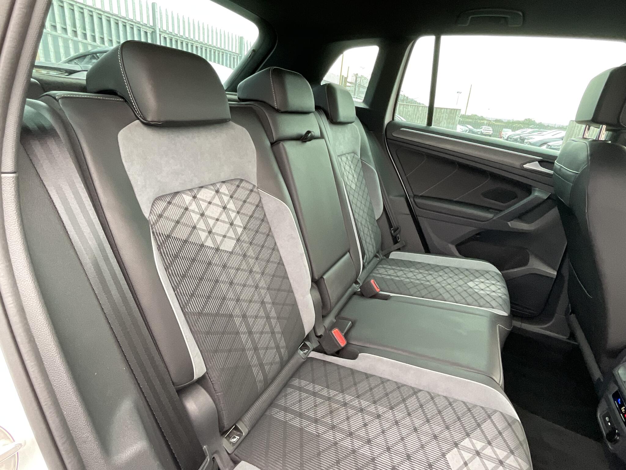 Volkswagen Tiguan view 9