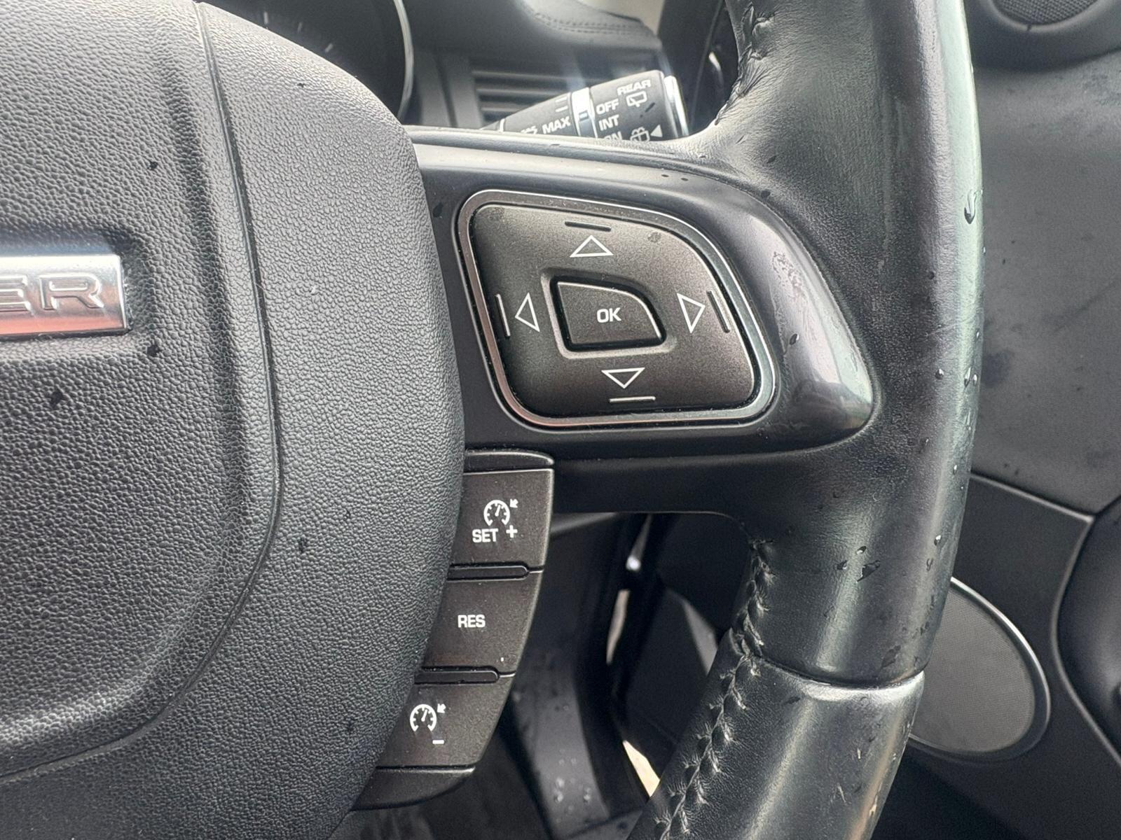 Land Rover Range Rover Evoque view 24
