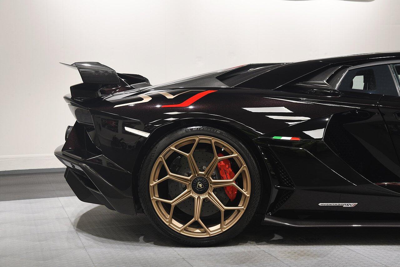 Lamborghini Aventador view 38