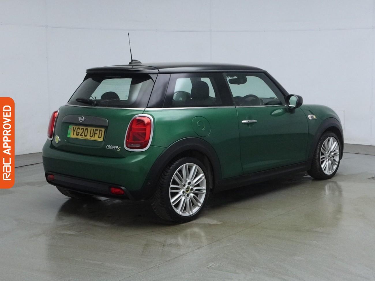 Mini Hatch view 32