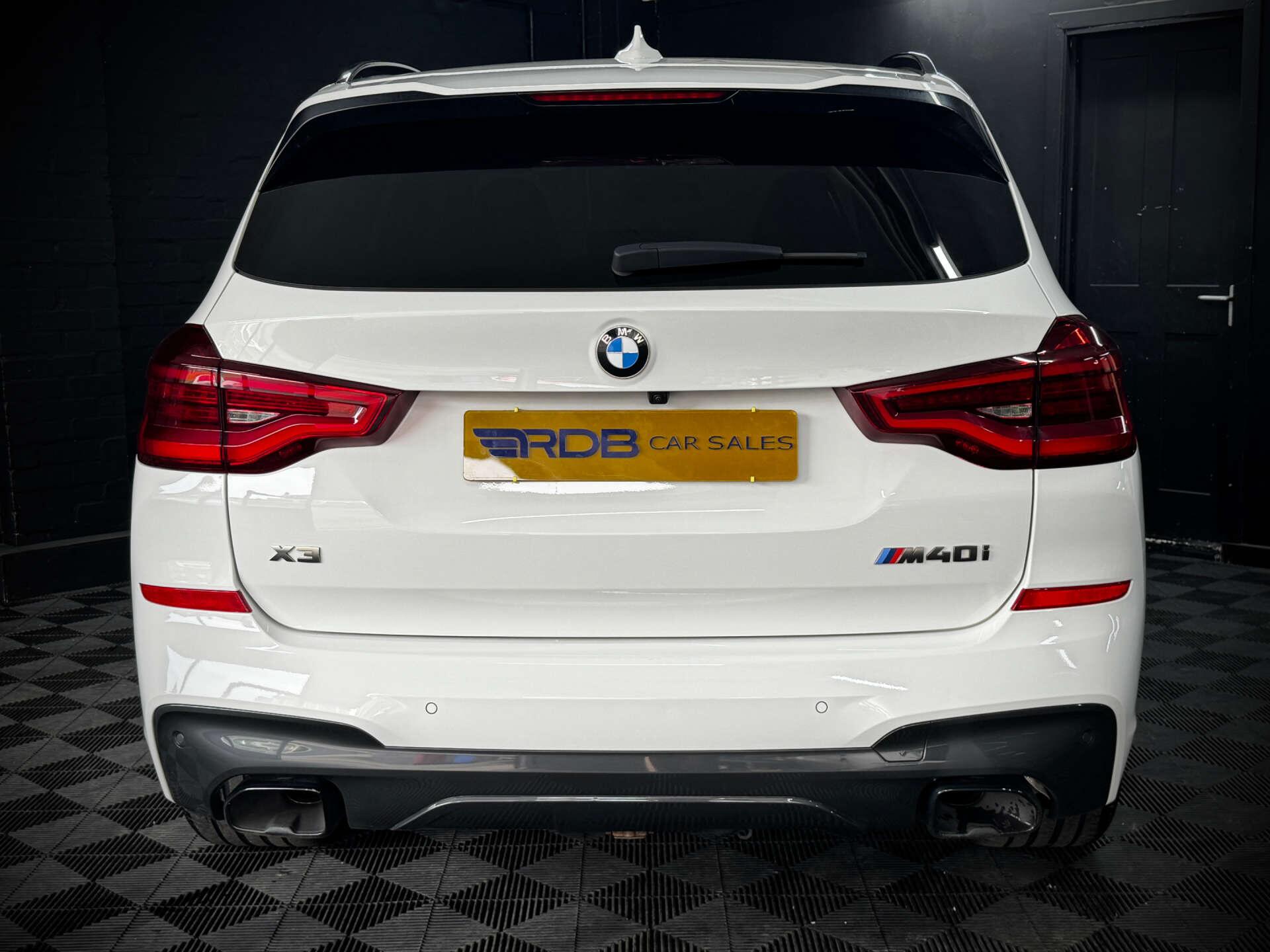 BMW X3 view 26