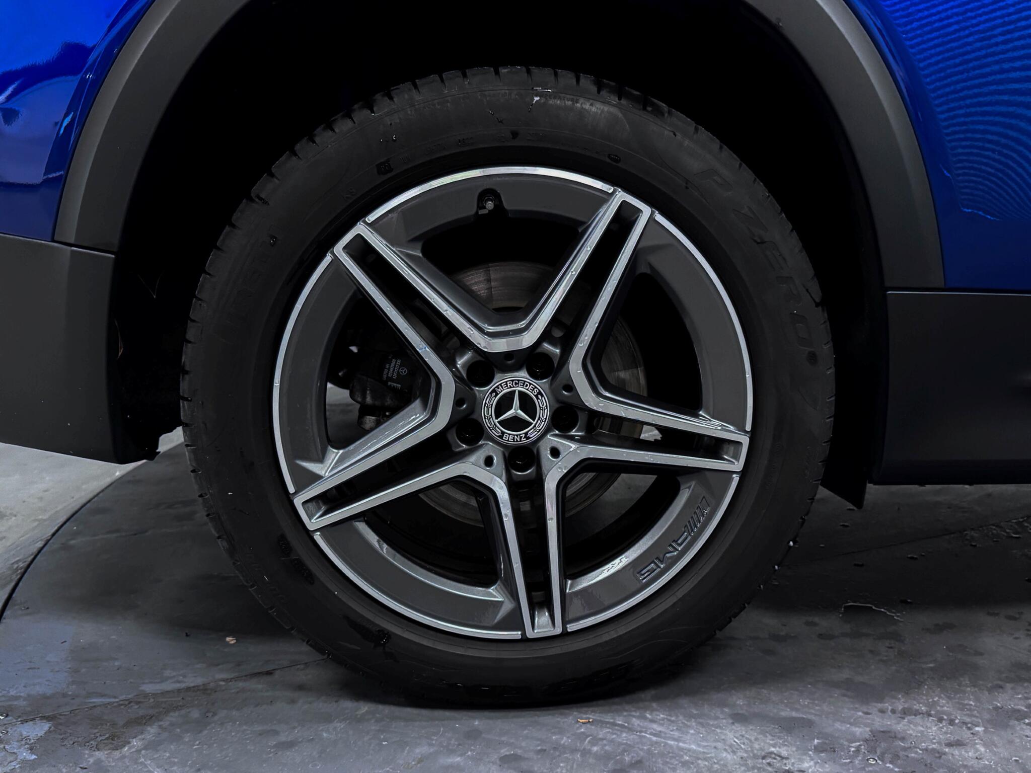 Mercedes-Benz GLB view 57