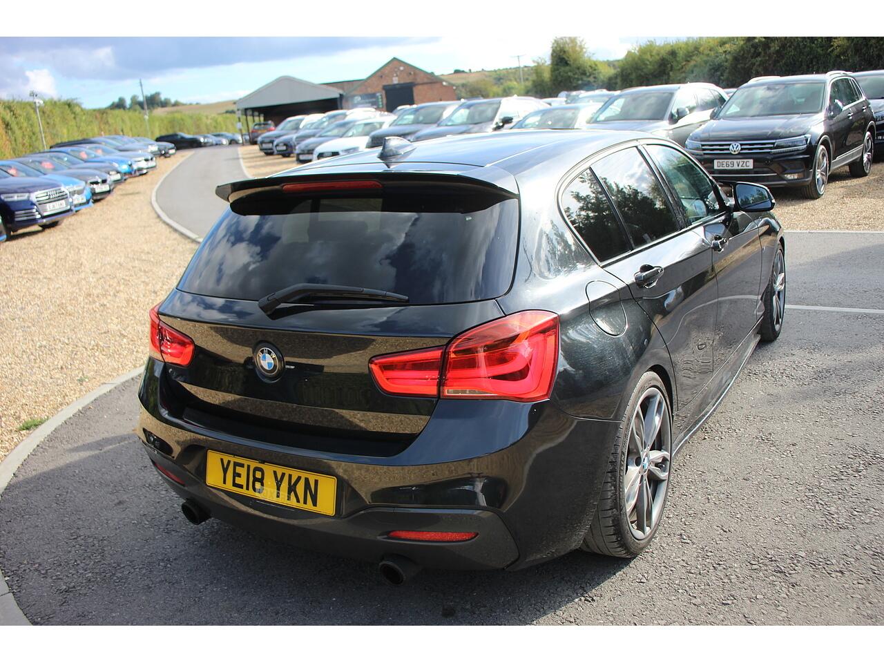 BMW 1 Series view 9