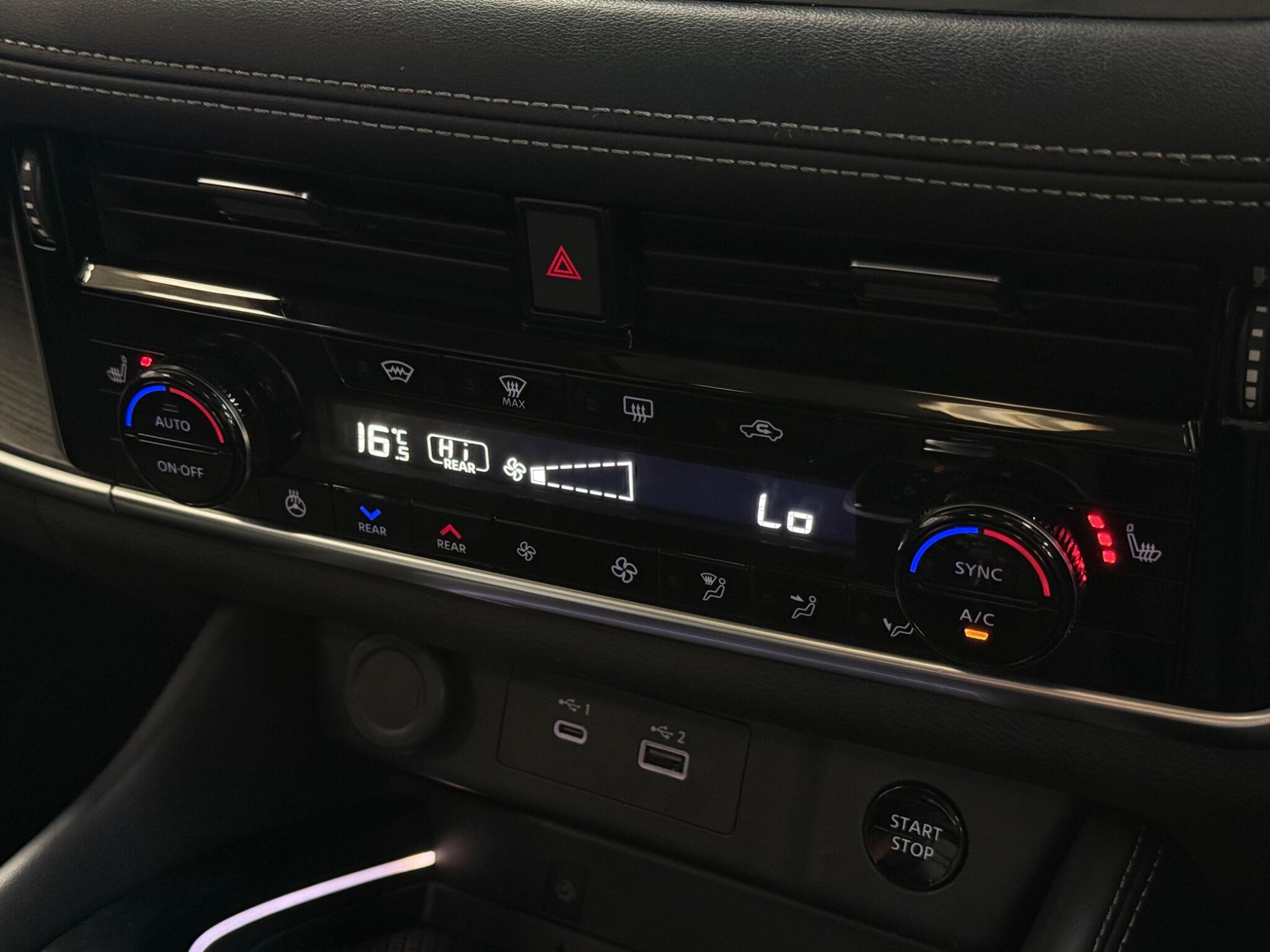 Nissan X-Trail view 24