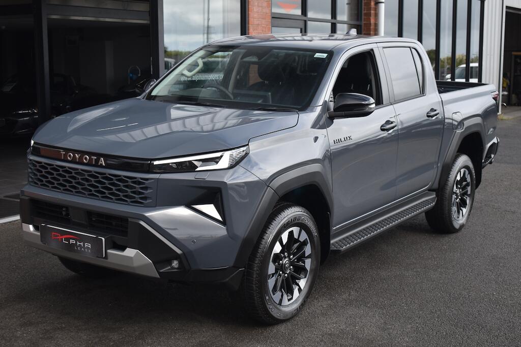 Toyota Hilux view 17