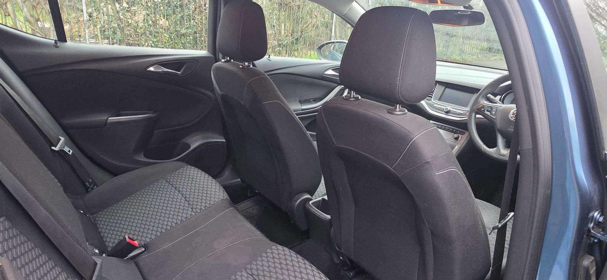 2016 Vauxhall Astra 1.6 CDTi BlueInjection Design Euro 6 (s/s) 5dr • 78,100 miles image 21