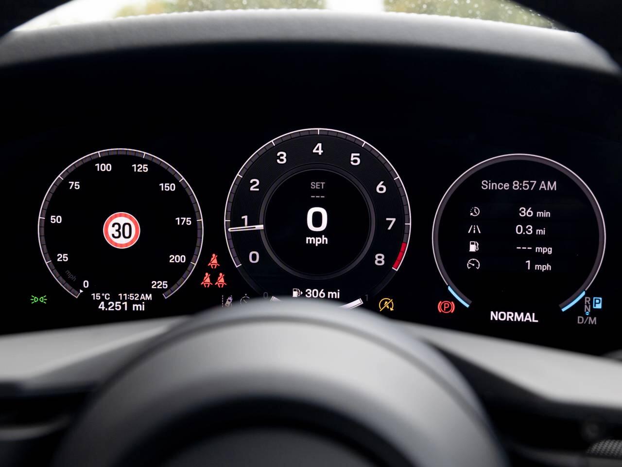 Porsche 911 view 48
