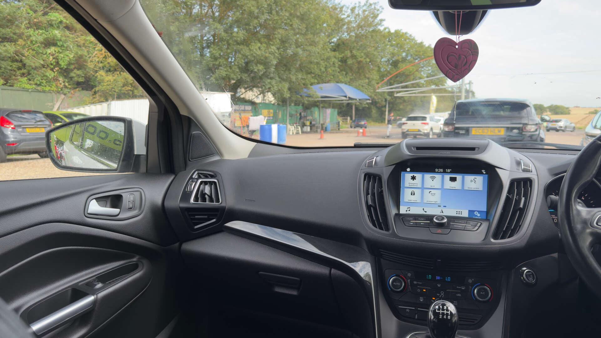 Ford Kuga view 35