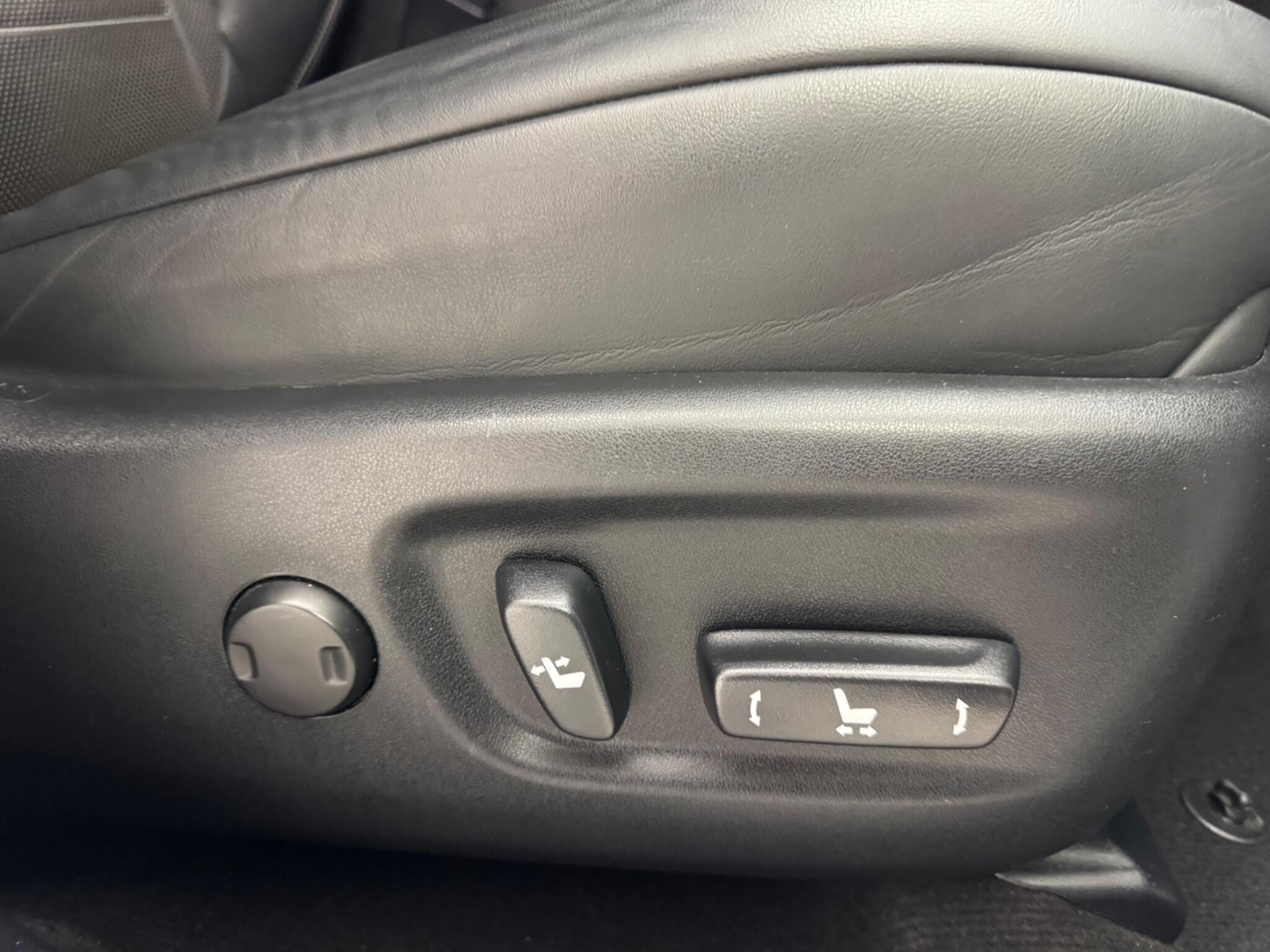 Lexus NX view 12
