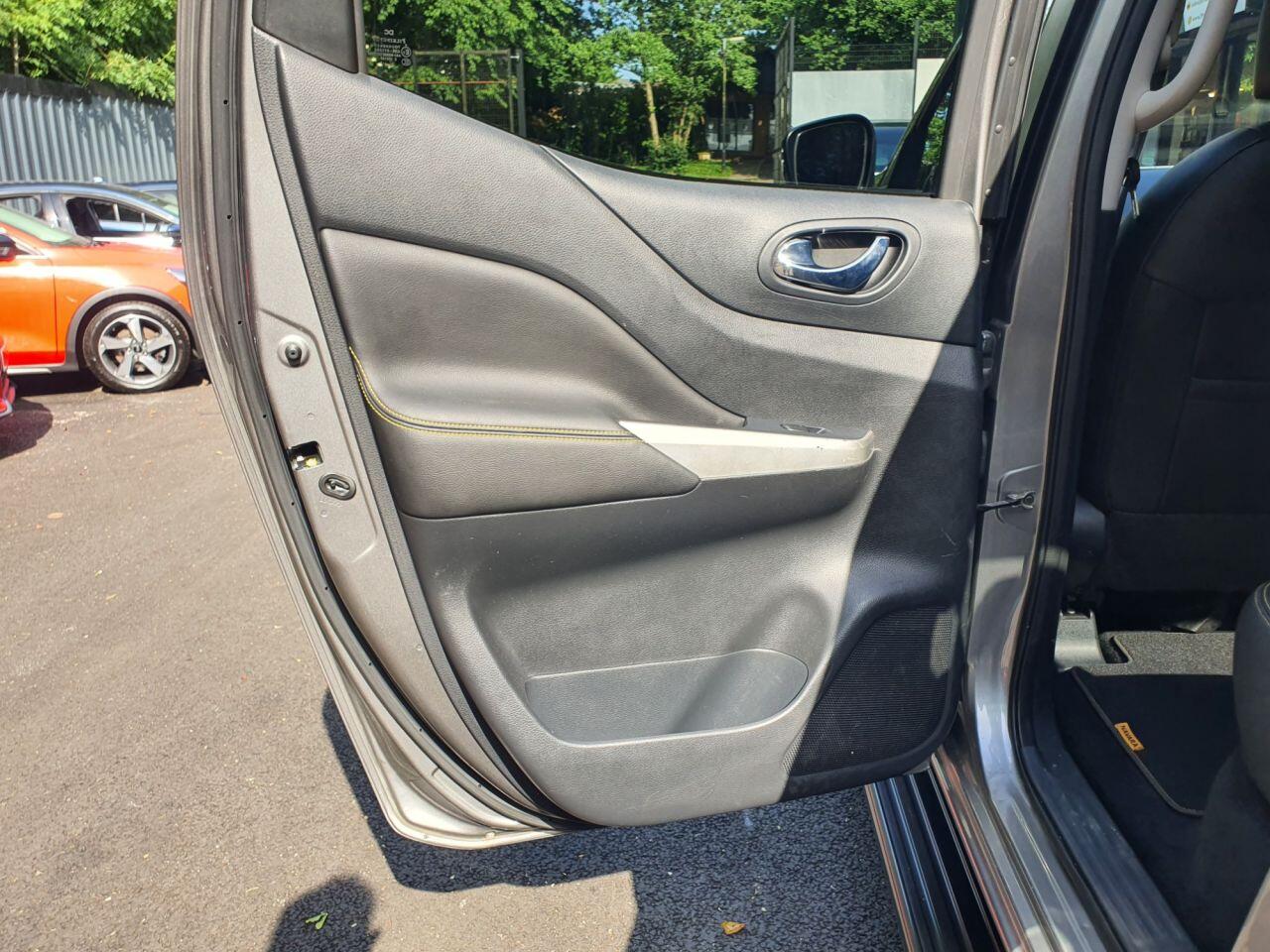 Nissan Navara view 23