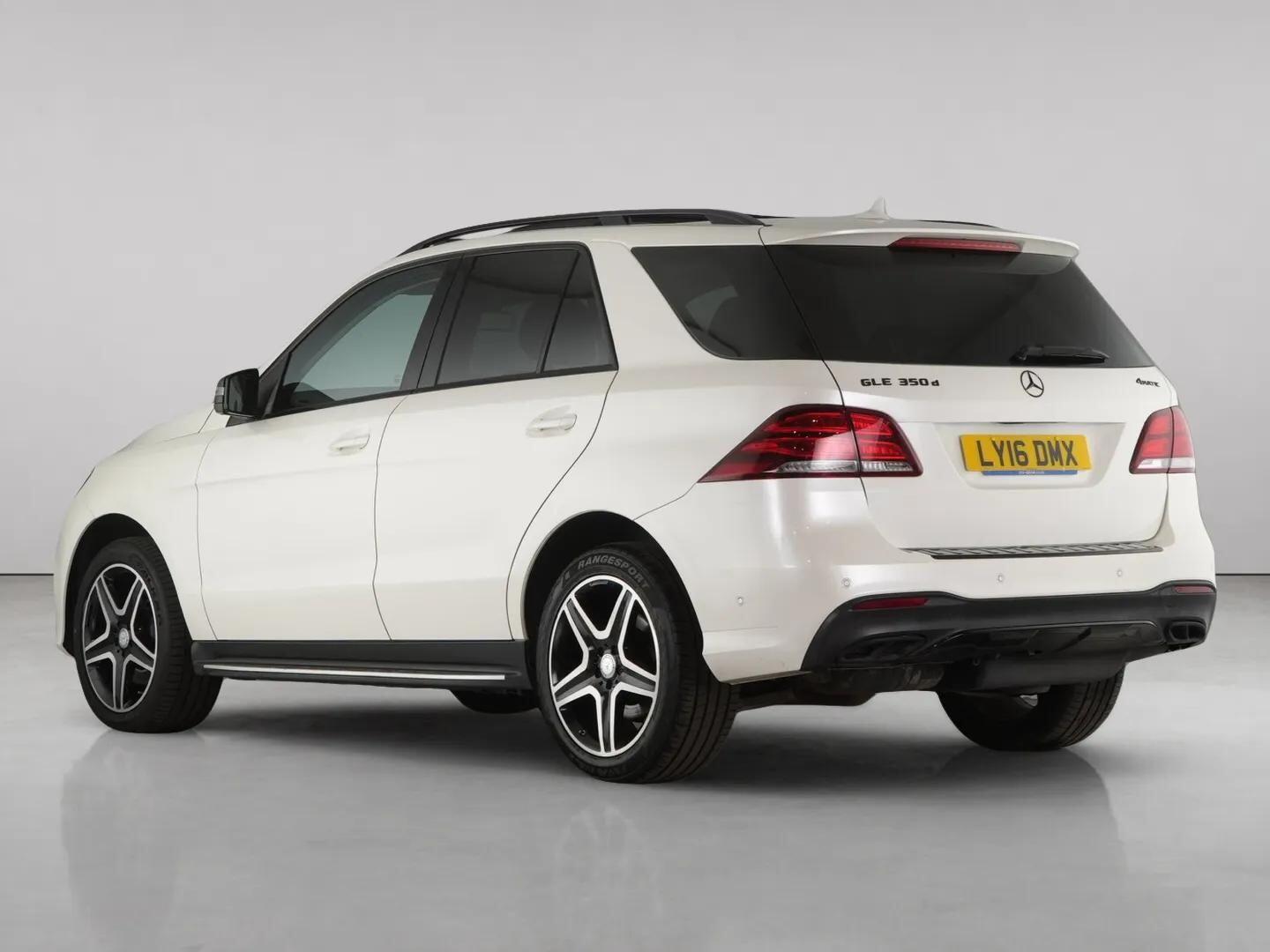Mercedes-Benz GLE view 9