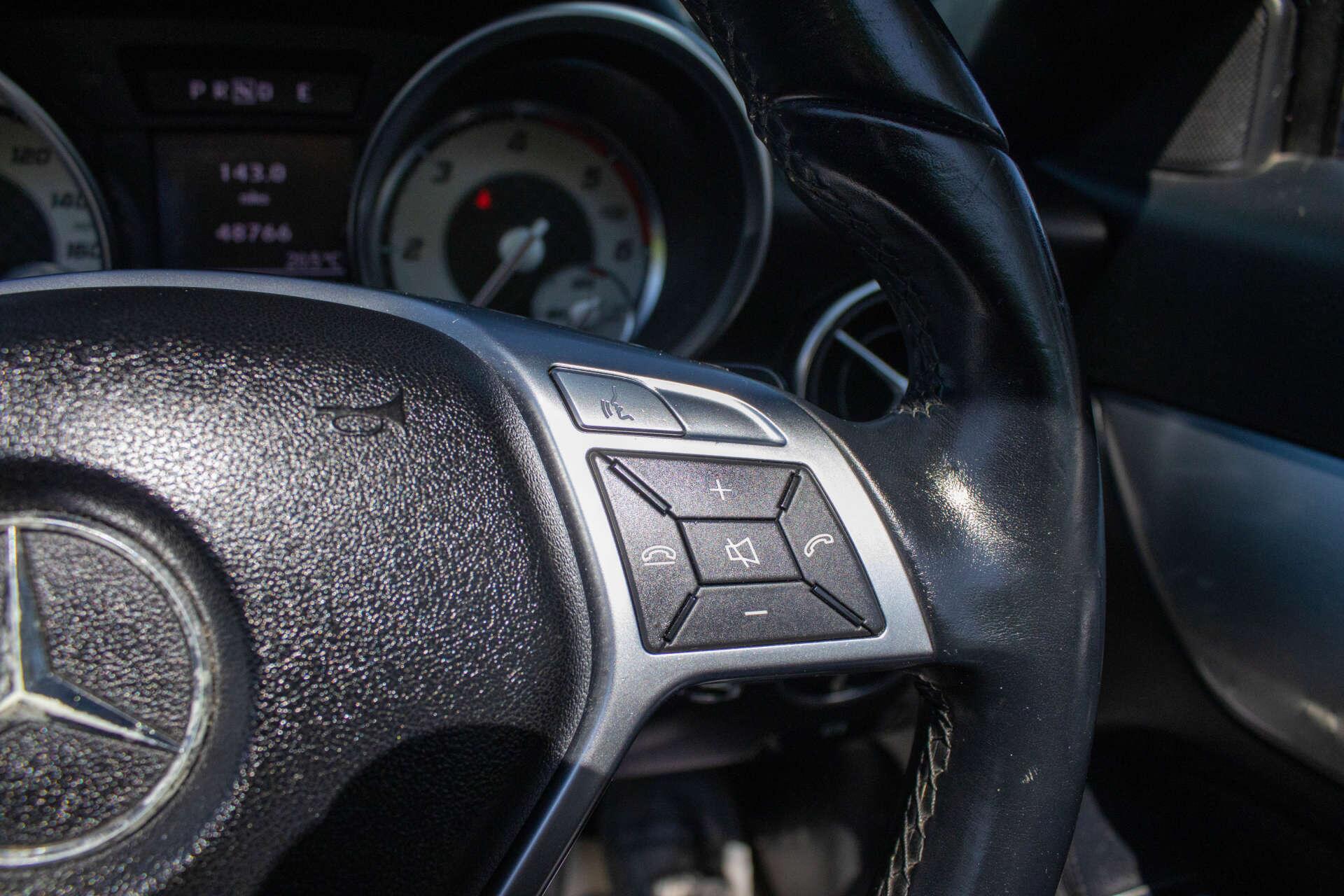 Mercedes-Benz SLK view 25