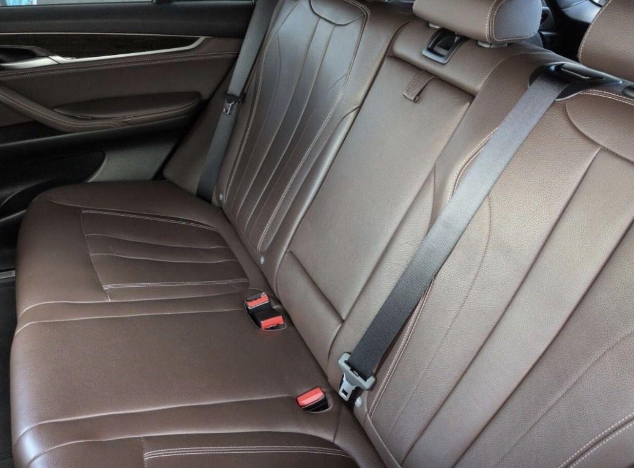 BMW X5 view 6